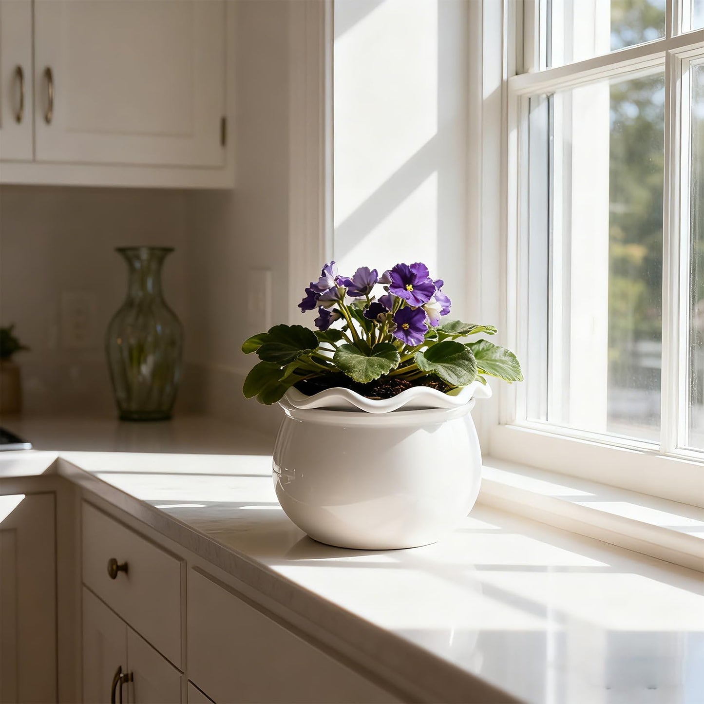 Sanmudecor Self Watering Planter Pot for African Violets, White Ceramic Indoor Plant Pot with Bottom Watering System, 7"