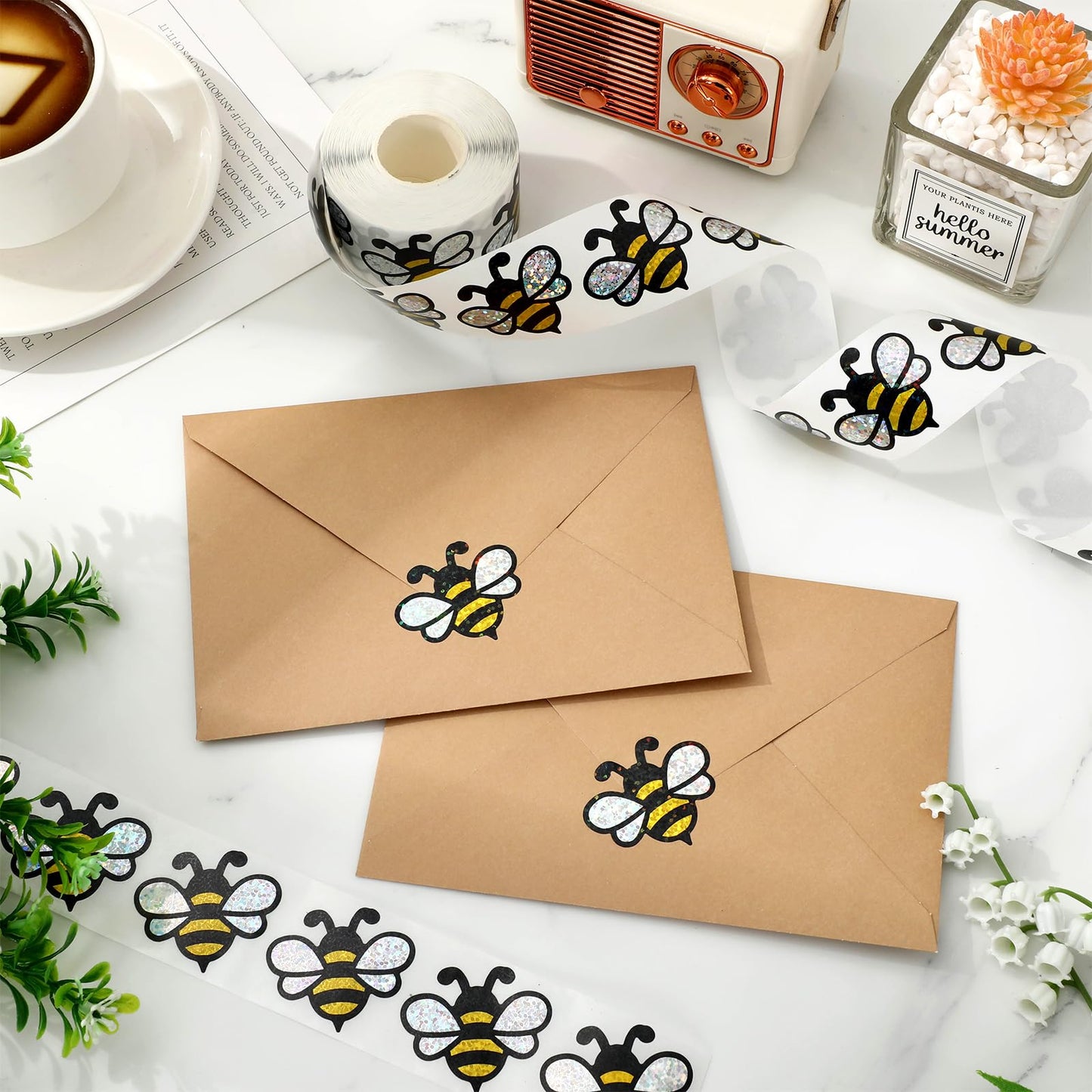 FYSUIMU 500Pcs Bee Stickers 1.5 Inch Summer Holographic Bumble Bee Sticker Decals Roll Sparkly Honeybee Reward Labels for School Classroom Office Planner Envelope Scrapbook DIY Supplies