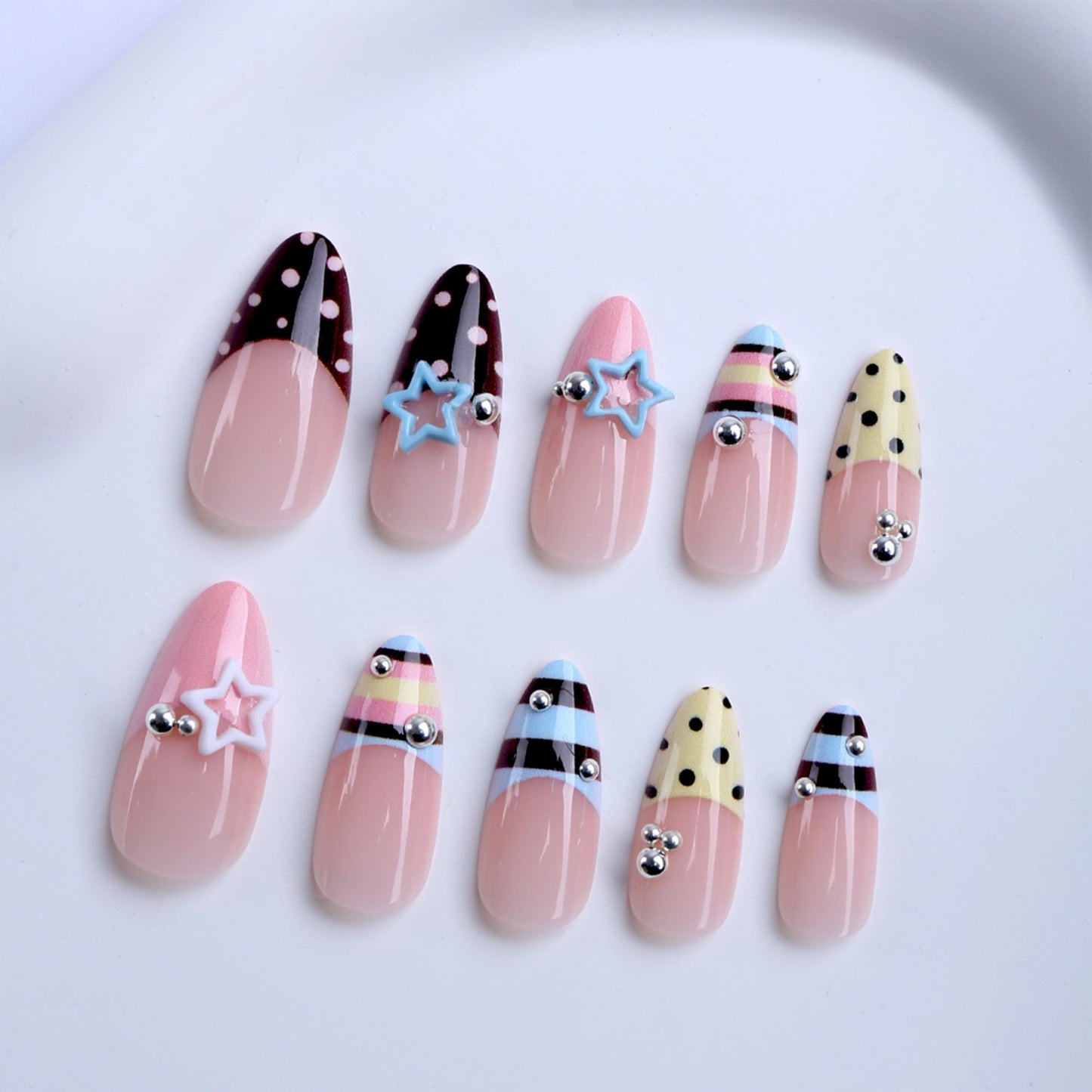 octoswave Long Almond Press-on Nails Y2K Star Charms French Tip False Nails for Women Party 24Pcs