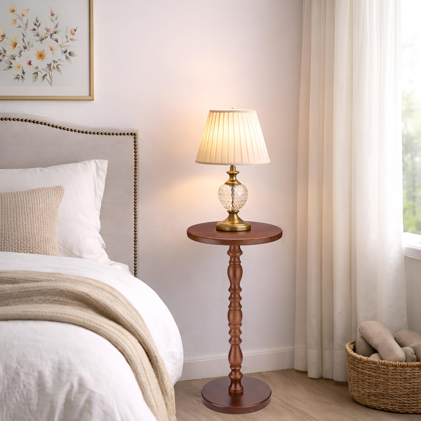 Junistra Solid Wood Round Side Table, Rustic Pedestal Drink Table for Small Spaces, Accent Nightstand Table for Living Room, Bedroom, Corners, and Office, Brown
