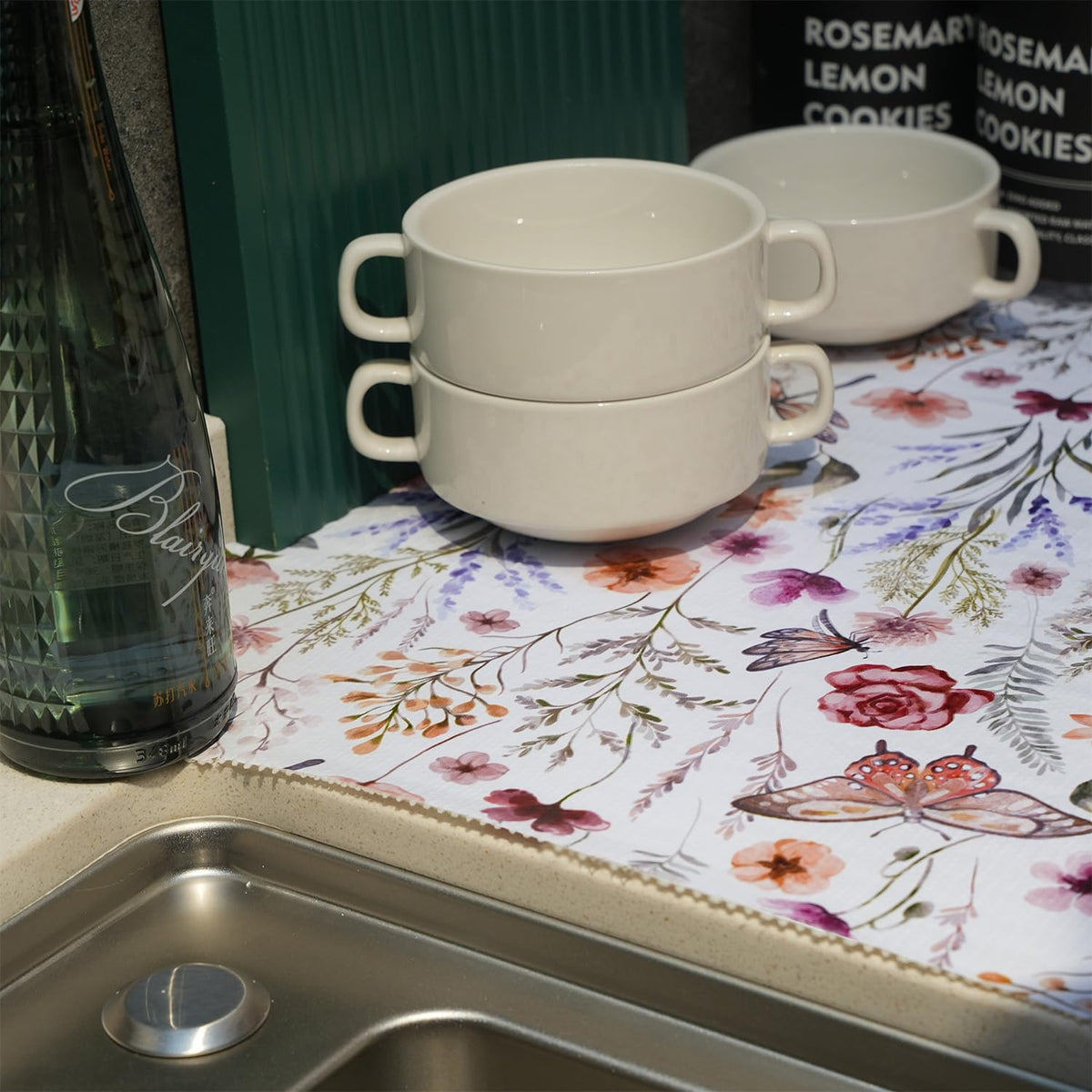 Floral Shelf and Drawer Liner for Kitchen Cabinets (1865.78 sq in)