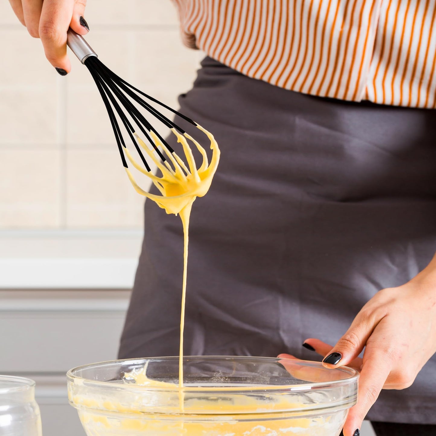 Silicone Whisk, Stainless Steel Wire Whisk Set - 3 PCS Rubber Whisks for Cooking, Non-stick Cookware, Kitchen, Balloon Egg Beater Perfect for Blending, Whisking, Black