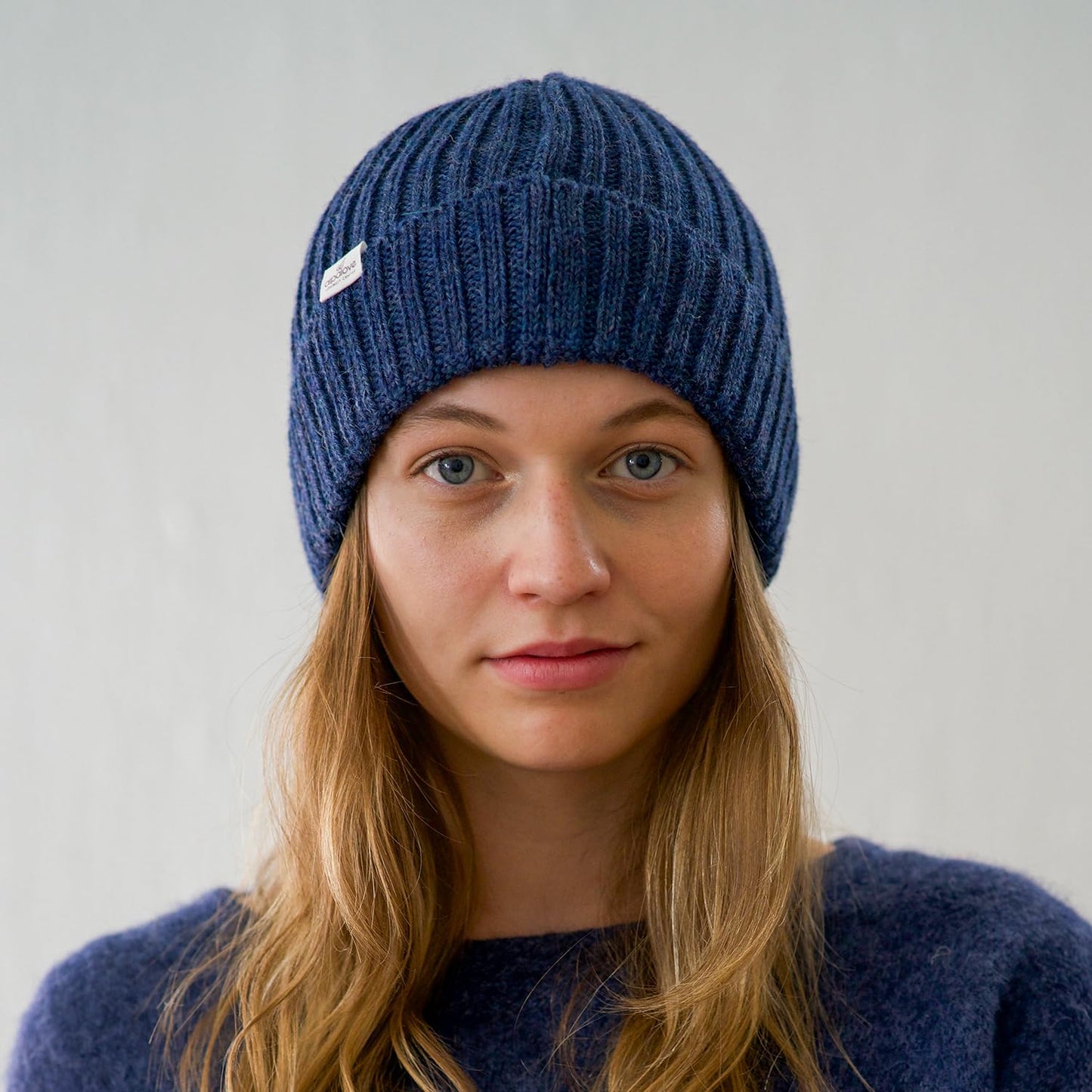 ALPALOVE 100% Baby Alpaca Worsted Beanie Dark Blue – Unisex Luxury Knit Winter Hat | Soft, Warm & Lightweight | Made in Germany