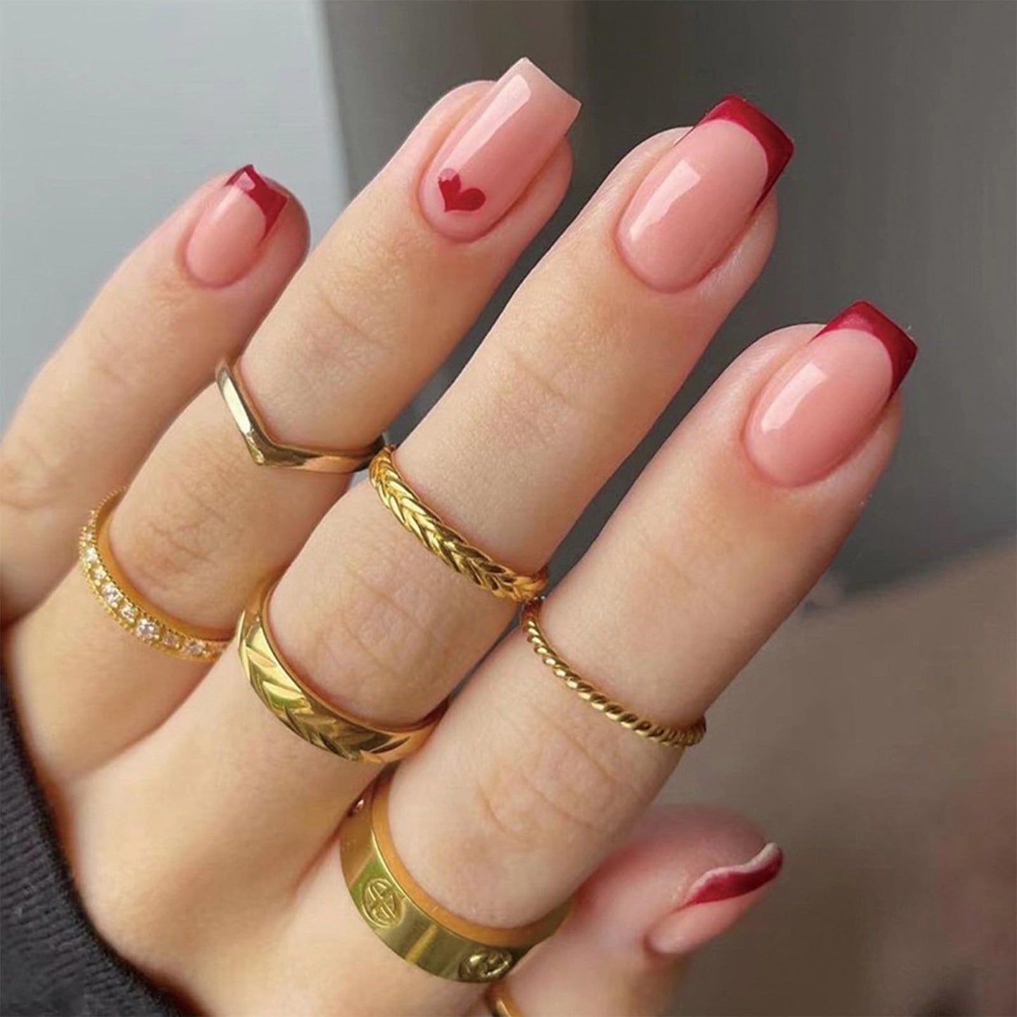 French Tip Press on Nails Red Heart Fake Nails Short Square False Nails with Design Glossy Glue on Nails Acrylic Nails Full Cover Stick on Nails for Women Nails Decoration