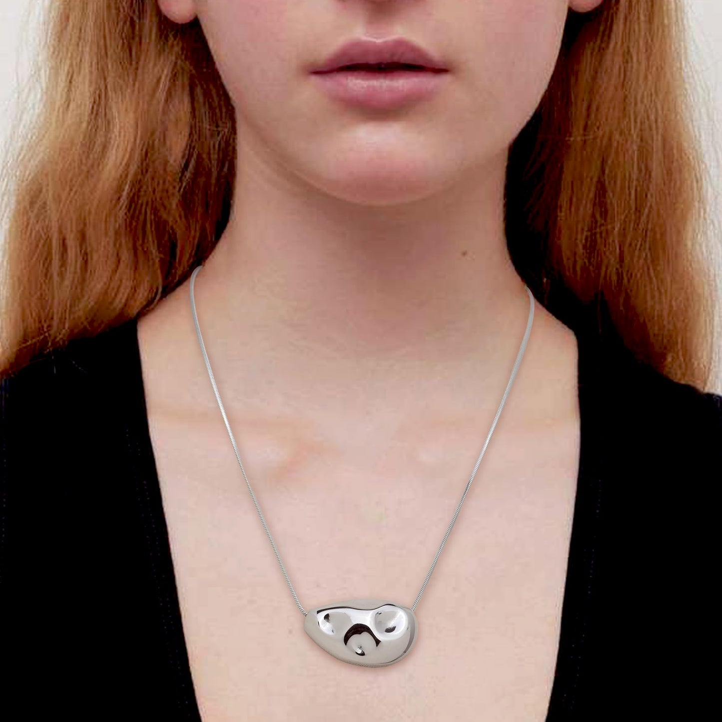 Frigotine Chunky Silvery Teardrop Pendant Necklace for Women，Trendy Statement Charm Thick Adjustable Hammered Hollow Long Chain Nacklaces Fall Winter Prom Jewelry Gift.
