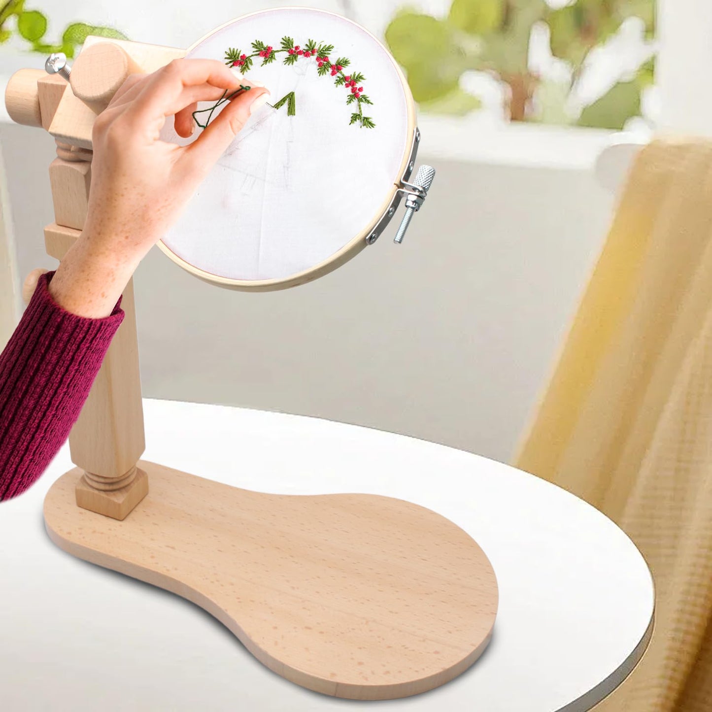 Biaungdo Adjustable Rotated Embroidery Hoop Stand with 5 Pack 5 Sizes Hoop, Wooden Embroidery Holder Frame for Cross Stitch, DIY Craft Sewing Projects