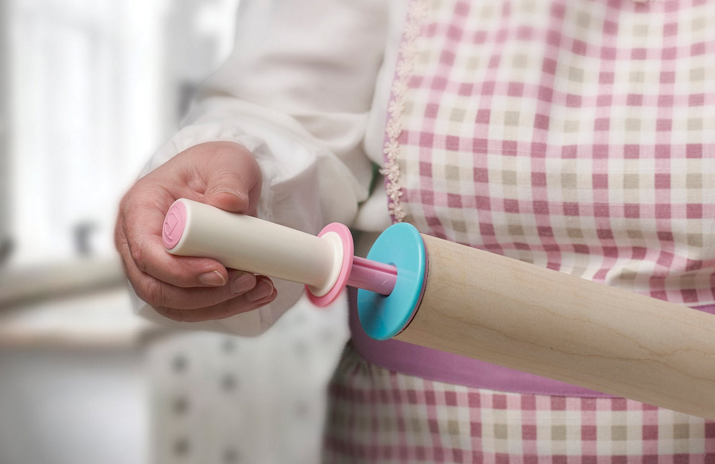 Bakelicious Adjustable Rolling Pin, Wood and Nylon Rolling Pin with Thickness Rings, 3.5 x 3.5 x 21.75 inches