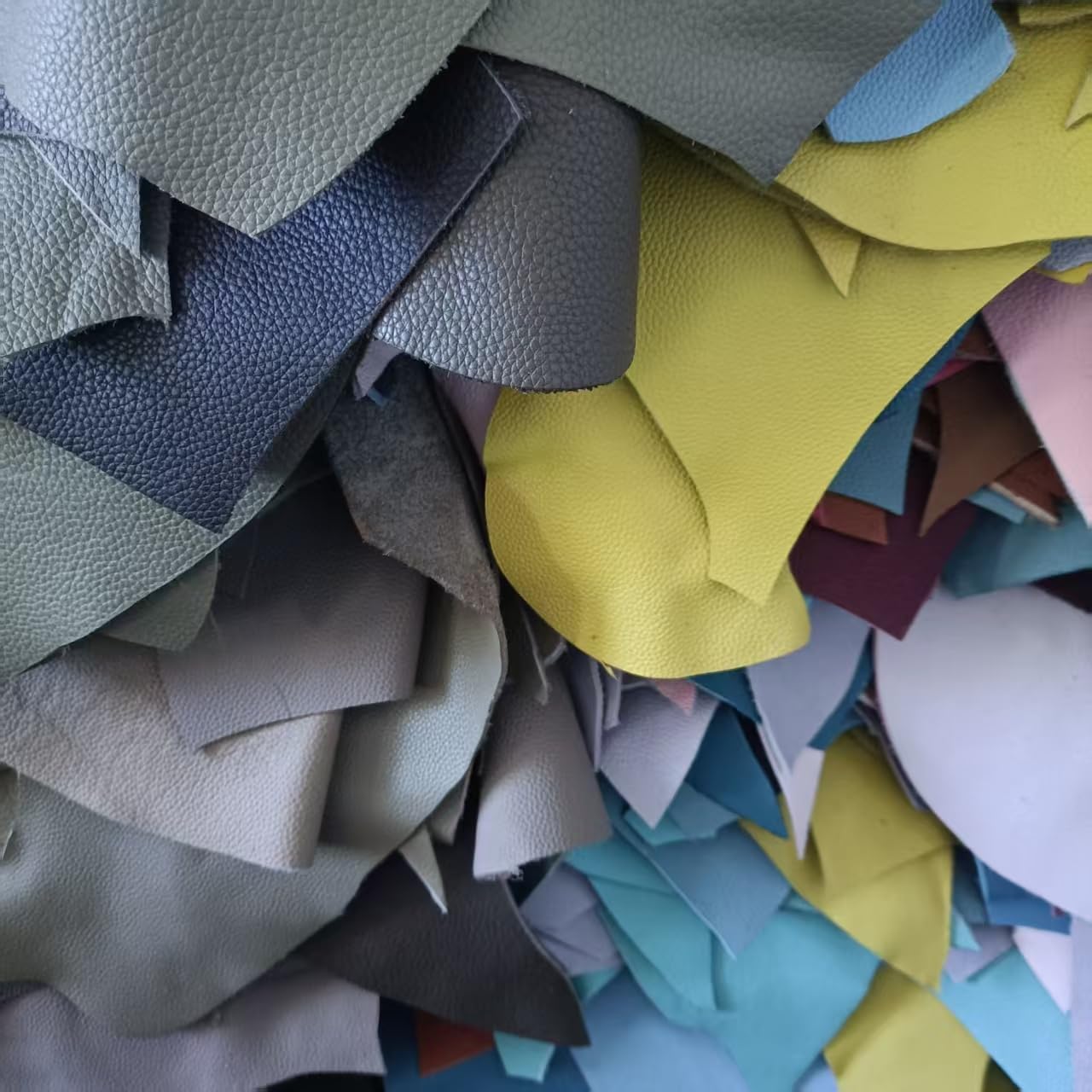 Leather Scraps, 1.5-2.0mm (3.6-5 oz) Thick Genuine Cowhide Scraps, Leather Scrap for Tools/Crafts/DIY, Mixed Colors,Leather for Crafting (Thick 500 Grams)