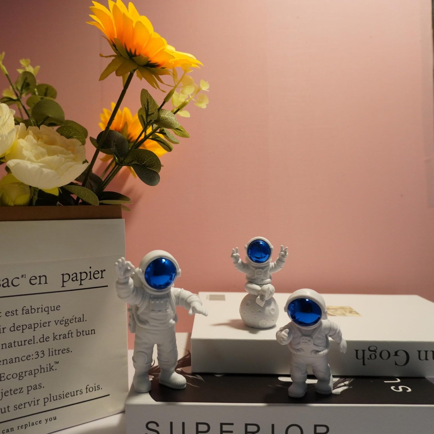 Ni-JASW Blue White Astronaut Statues Set of 4, Spaceman Sculpture Figurines Outer Space Theme Decor for Nursery Room Cake Topper