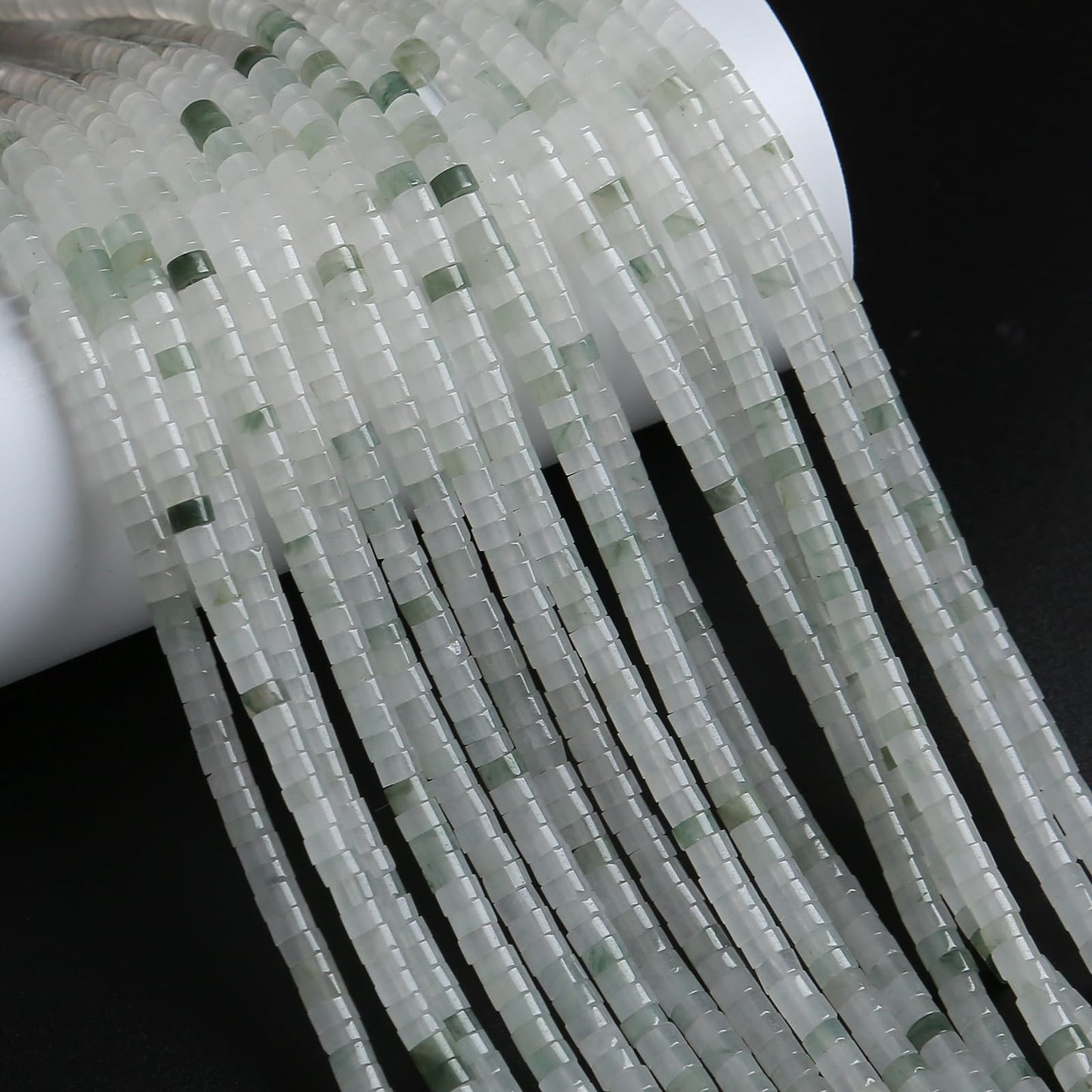 150pcs 2x4mm Natural Green Ice Jades Stone Tube Shape Beads Loose Flat Round Cylinder Flat Spacer Green Stone Beads for Bracelet Earrings Jewelry Making