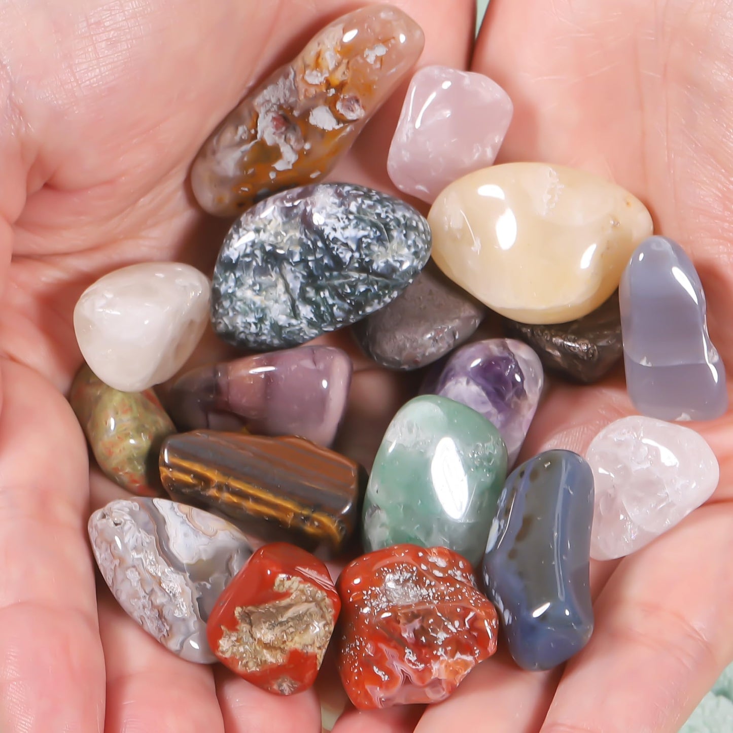 Zourglow 18 Pcs Healing Crystals and Stones Set, Natural Polished Gemstones, 0.8-1.2 Inch Tumbled Crystals, Lucky Pocket Stone for Reiki, Chakra Balancing, Meditation, Stress Relief