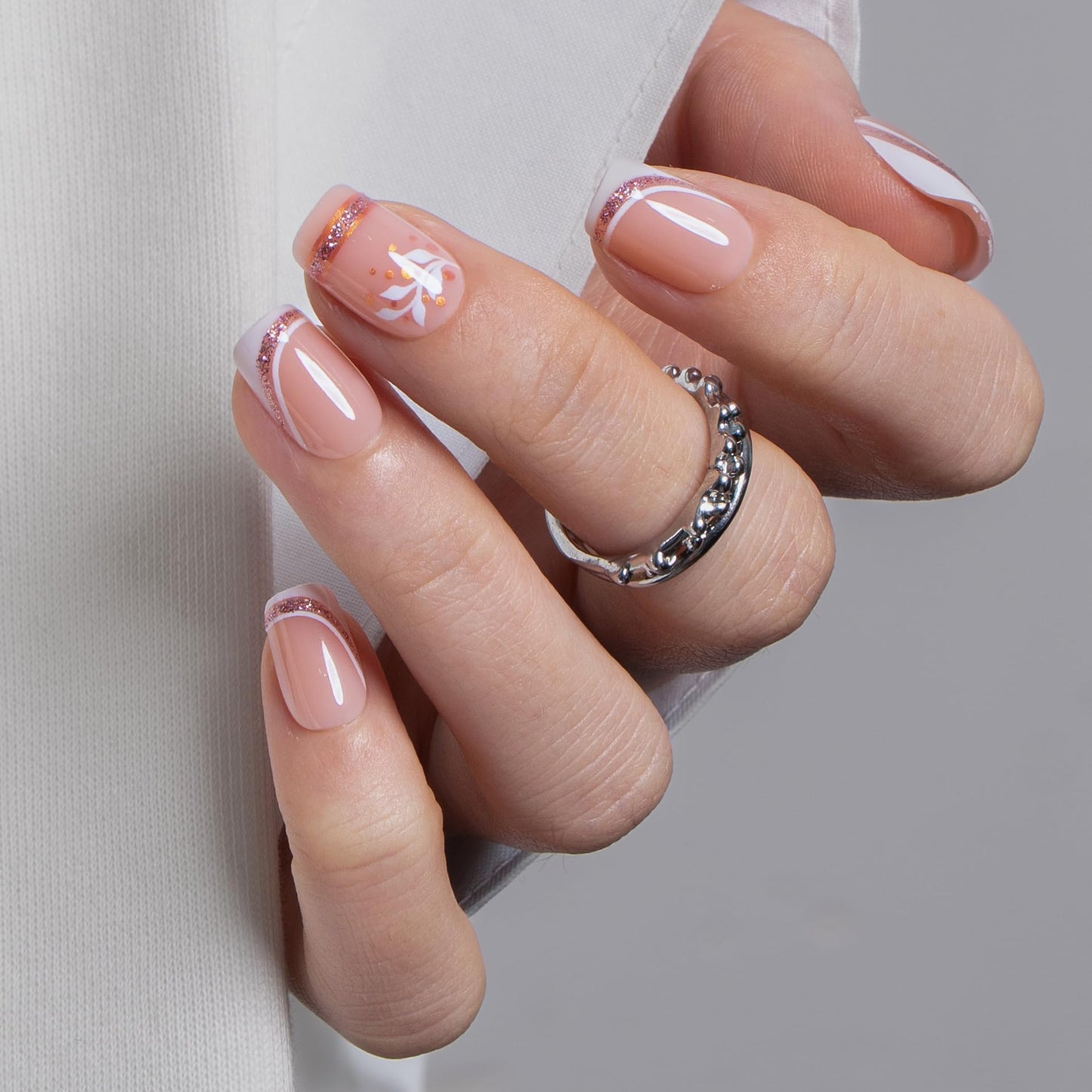 Curvlife Soft Gel Press on Nails, 30Pcs 15 Sizes Gold Edge Flower Style French Nail Tips, Full Cover Design Reusable Fake Nails Kit with Glue and Adhesive Tabs