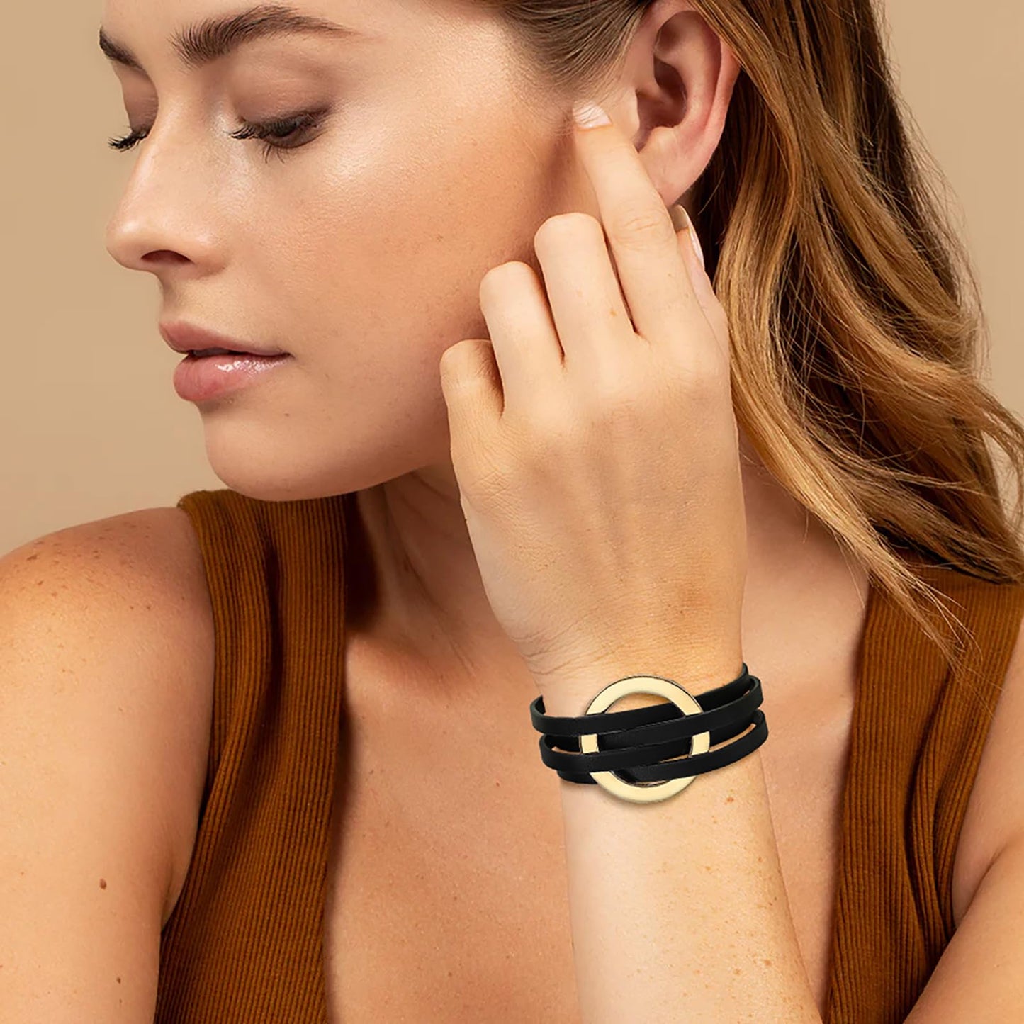Leopard Bracelet for Women, Boho Leather Wrap Multi-Layer Pearl Crystal Bracelet Bangle Jewelry(Leather Circle(Black))