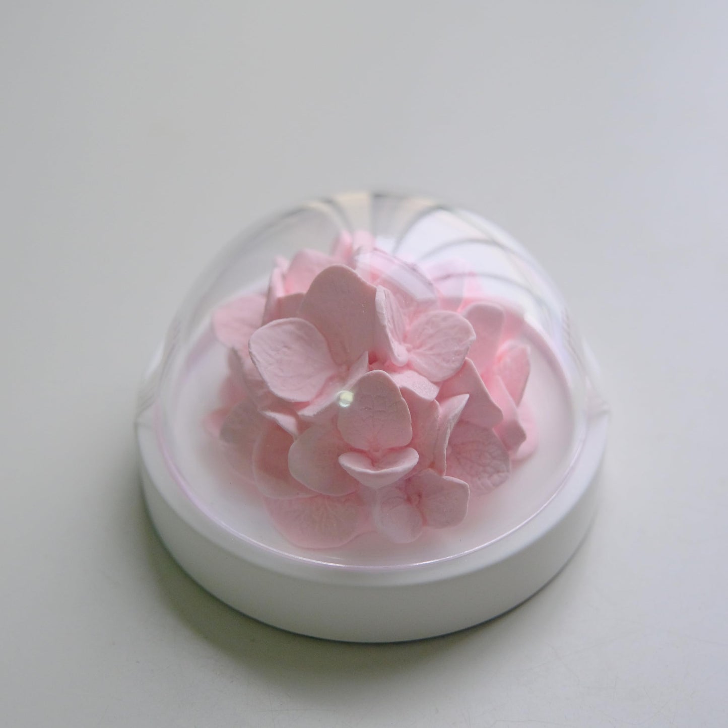 FLCSIed Essential Oil Passive Flower Diffuser -Non-Electric Peony Flower Porcelain Aromatherapy Diffusers for Small Mini Room, Desk Decorative, Bathroom (Pink, Hydrangea)