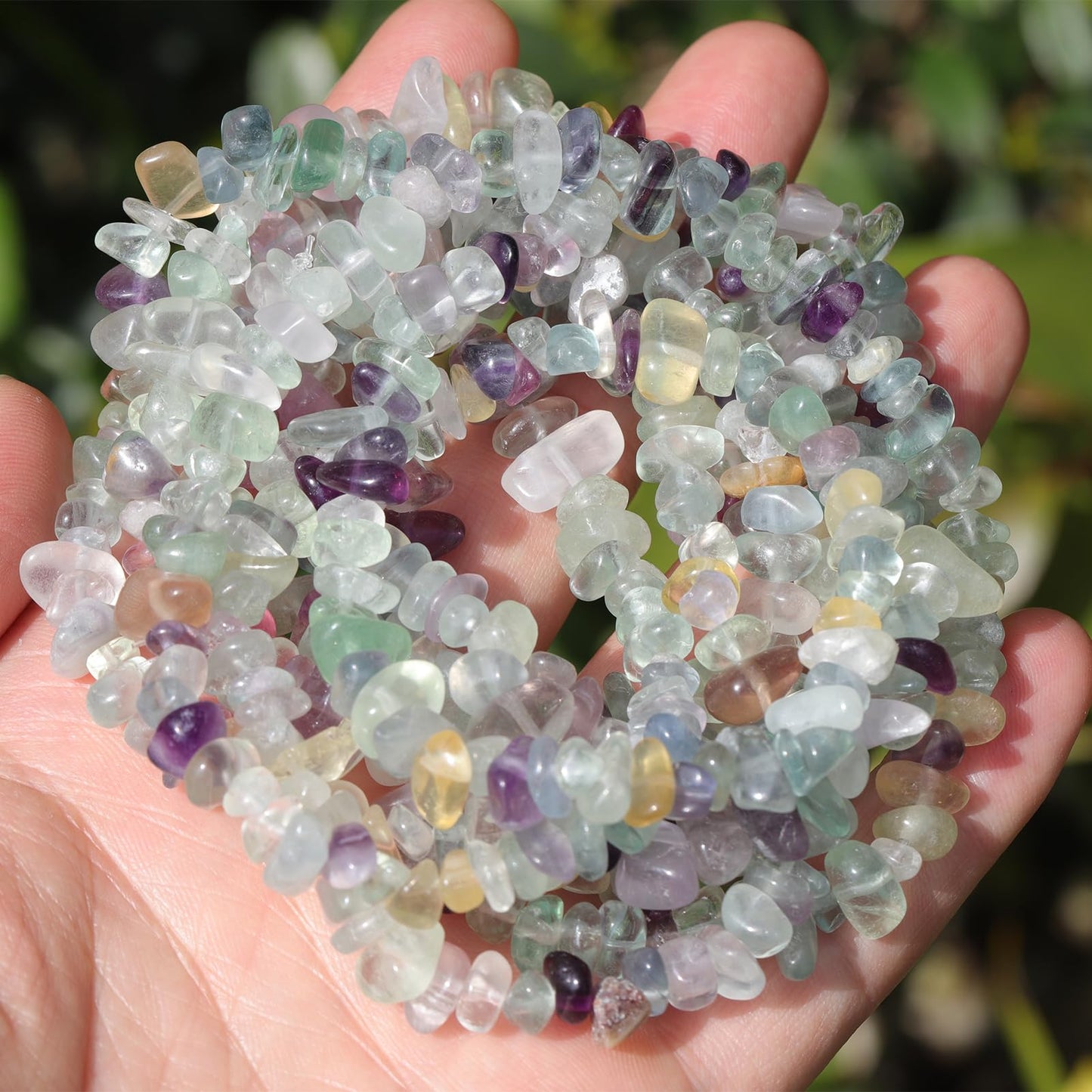 200pcs Natural Irregular Chip Stone Beads 5-8mm Fluorite Pre-Drilled 30-inch Strand Semi-Precious Healing Crystal Beads for DIY Jewelry Making Bracelet Chakra Crafts