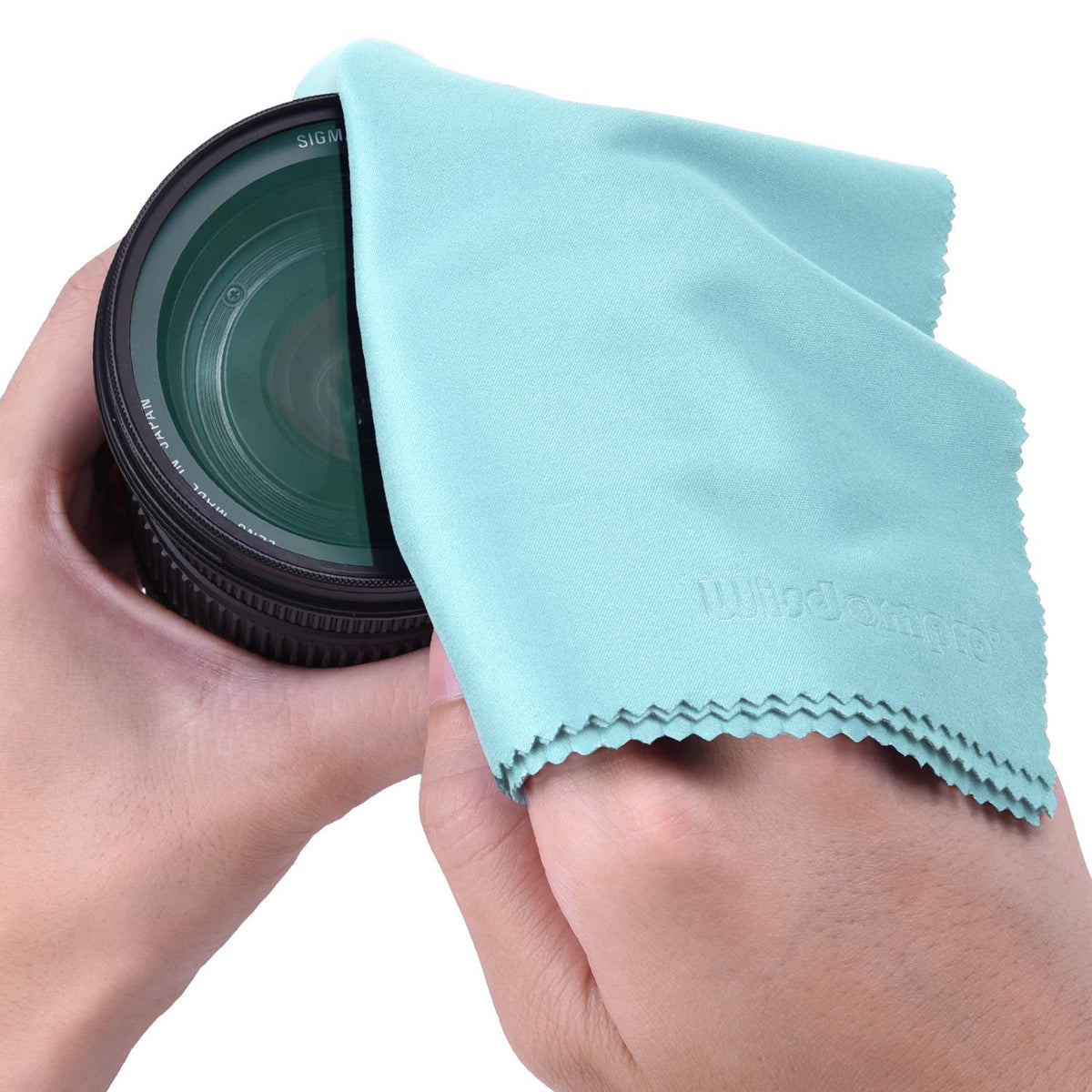 4 Pack 16x16 Inch Extra Large Microfiber Cleaning Cloths (4 Count)