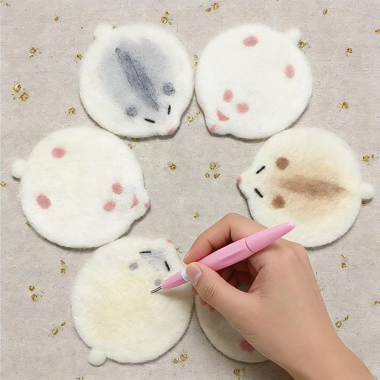 WEICIM Wet Felting Tool/Wooden Wet Felting Tool/Fulling Block, Contains 60 g Needle Felting Wool Roving Bag and Felt Perforator,Great for Working on Seams, Flat Felt