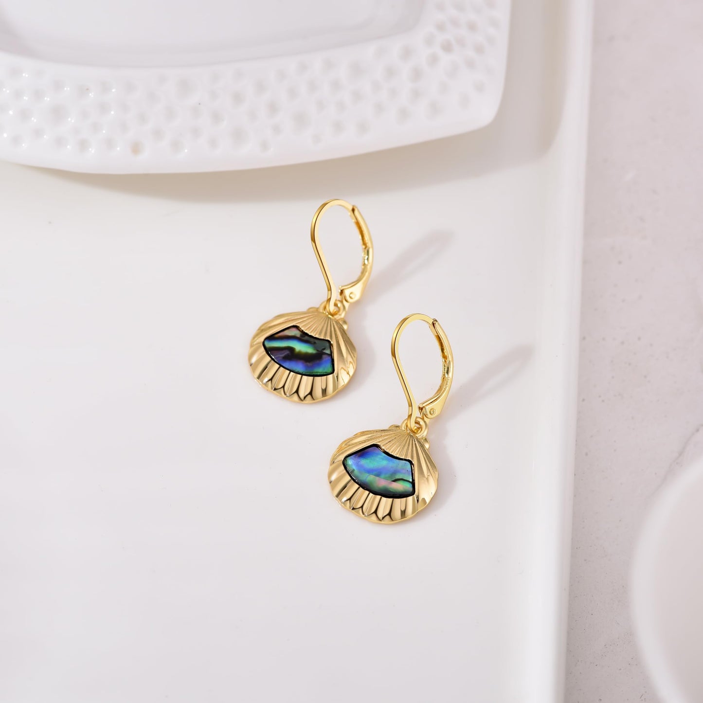 HELORET Clam Shell Earrings Abalone Gold Dangle Drop Gold Plated Earrings Beach Shell Jewelry for Women