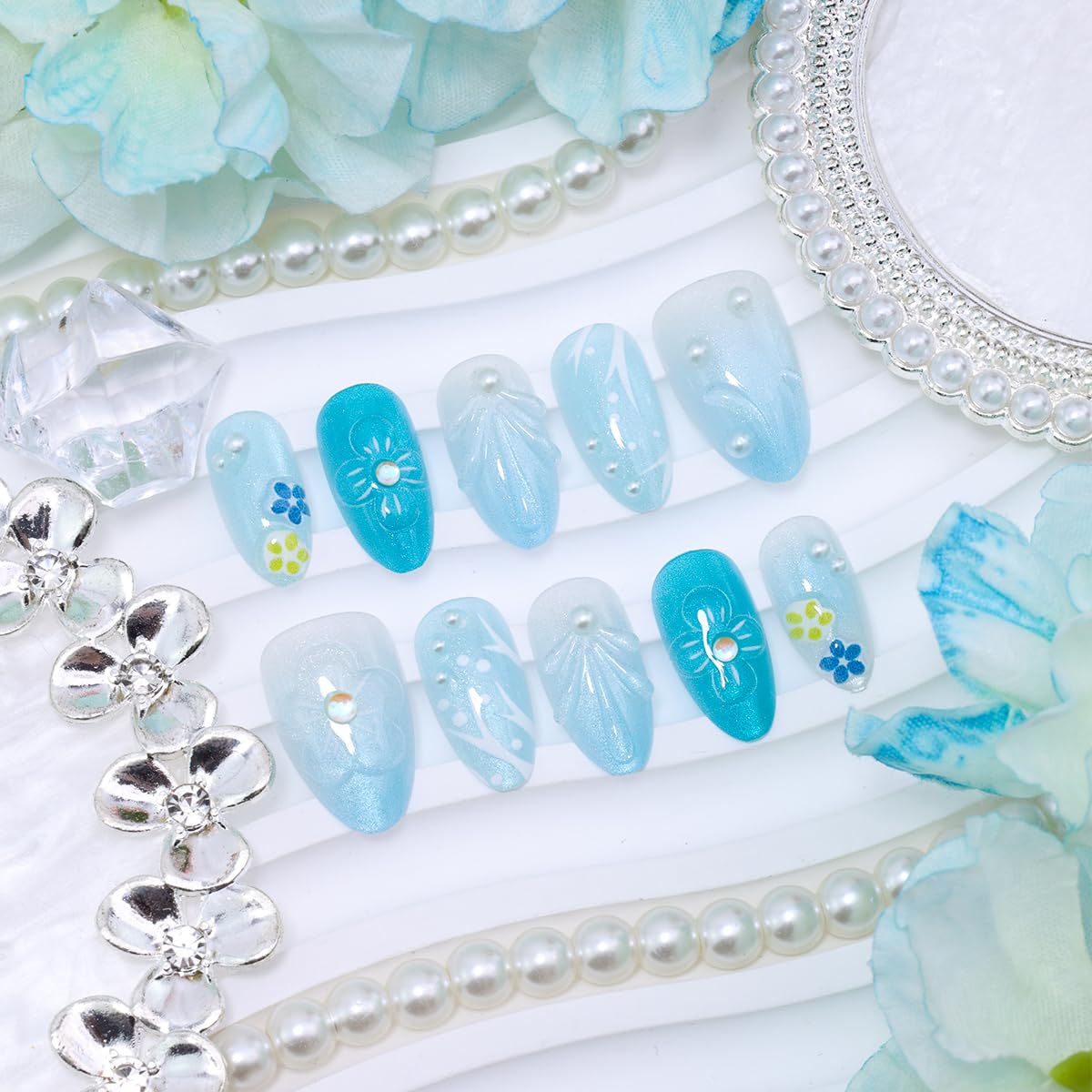 30Pcs Handmade Press on Nails Short Almond Shape Glue on Nails 3D Flower Pearl Fake Nails Blue White Gradient Glitter Acrylic False Nails for Women Summer Vacation Wedding Manicure Decorations