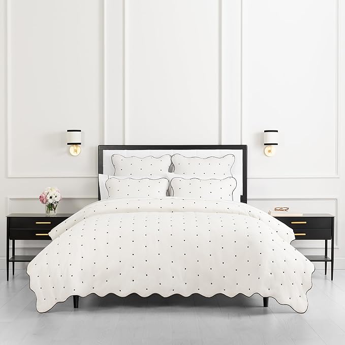 kate spade new york Scalloped Edge 2-Piece Twin Quilt Bedding Set, 100% Cotton Reversible Cover, All Season Warmth Bedding, Machine Washable, Marshmallow