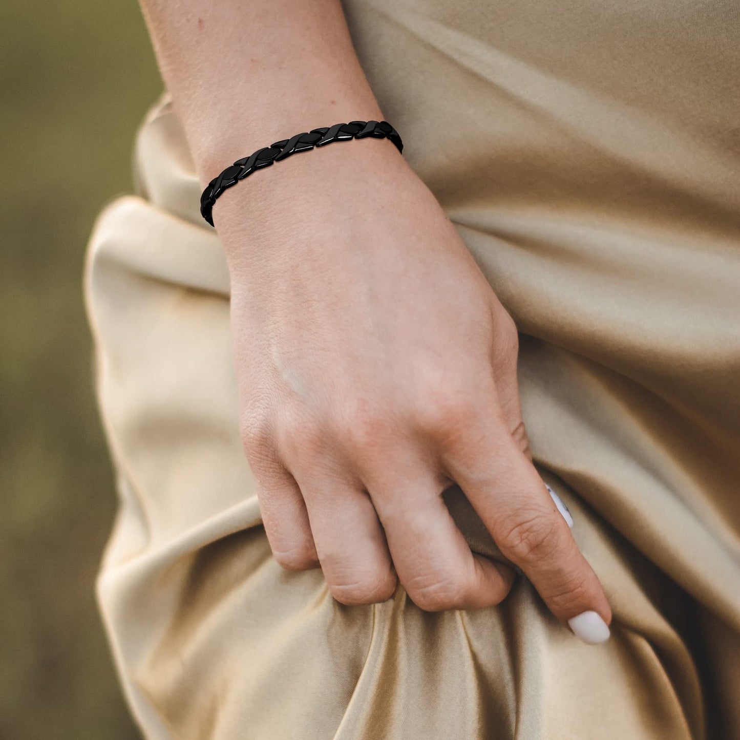 Feraco Magnetic Bracelet for Women Men Titanium Steel Magnetic Bracelet with Magnets,Unique X Shape Links