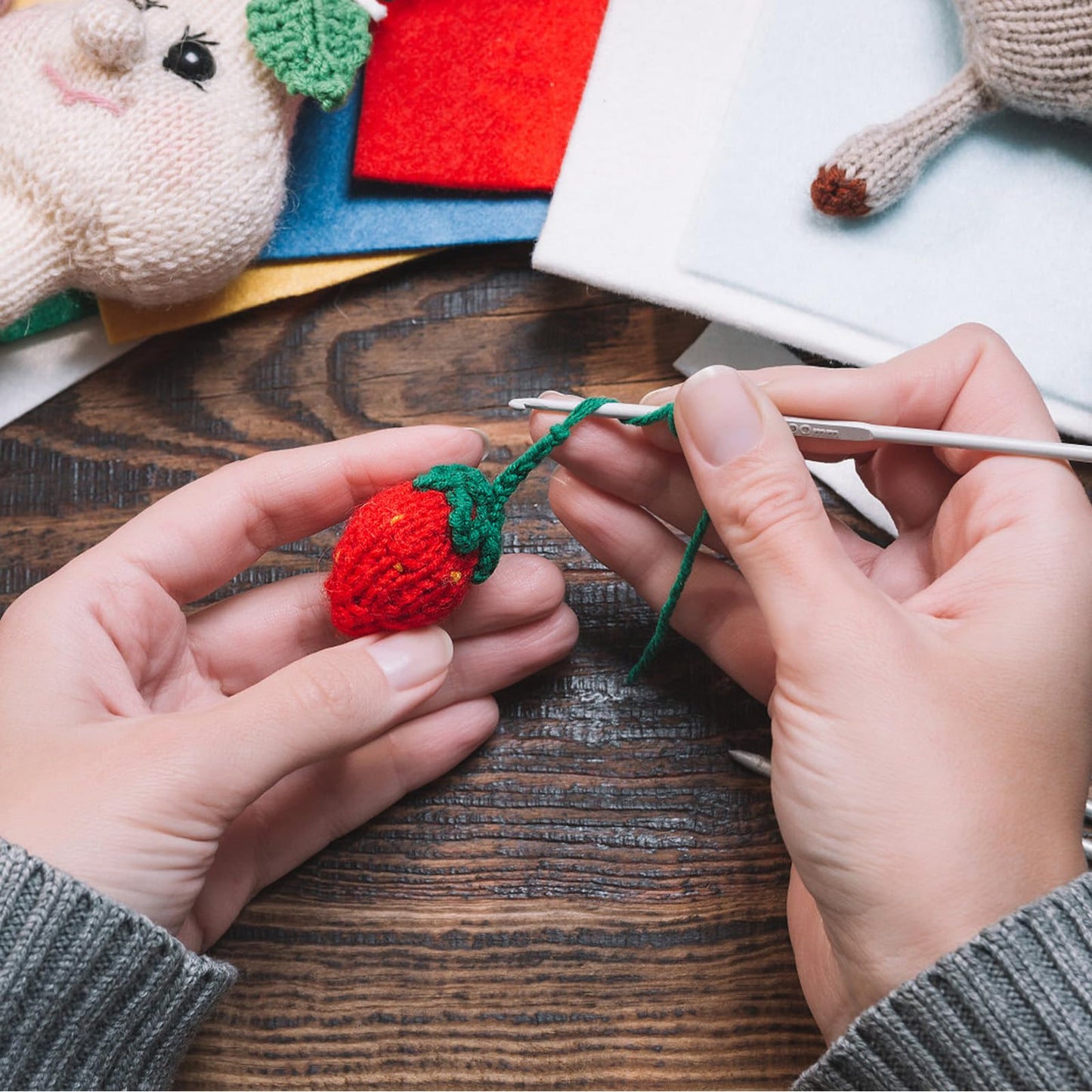 Lacabin Crochet Kit for Beginners, DIY Crochet Set with Yarn, Hooks & Accessories, Beginner Crochet Kit Complete Knitting Starter Kit Fruits 6 Pack