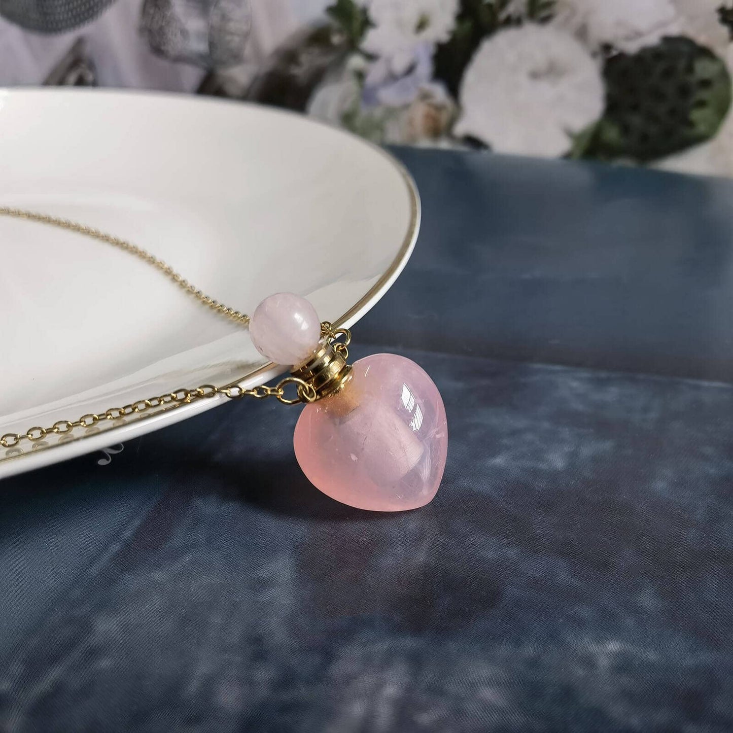 Ladywowu Real Rose Quartz Perfume Bottle Necklace, Rose Quartz Heart Stone Vial Necklace for Essential Oil