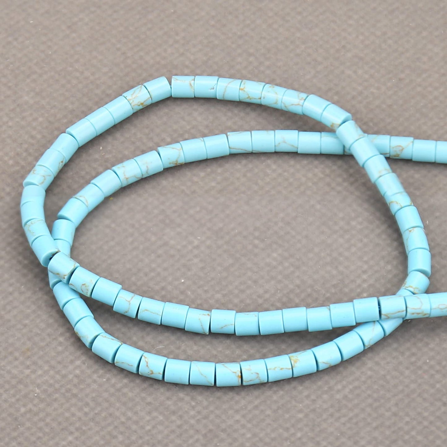 Natural Blue Turquoise Spacer Beads, Loose Semi Precious Flat Round Gemstone Heishi Disc Stone Beads for Beading Jewelry Making 4mm*4mm 38cm