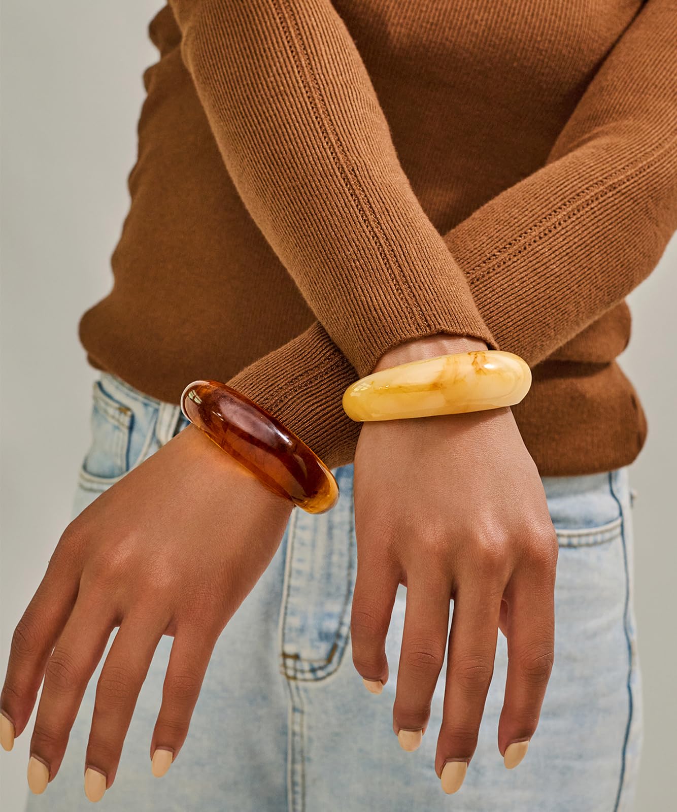WOWORAMA Brown Acrylic Resin Cuff Bracelet for Women Translucent Tortoise Dome Open Bangles Thick Chunky Mottled Acetate Acrylic Bracelets