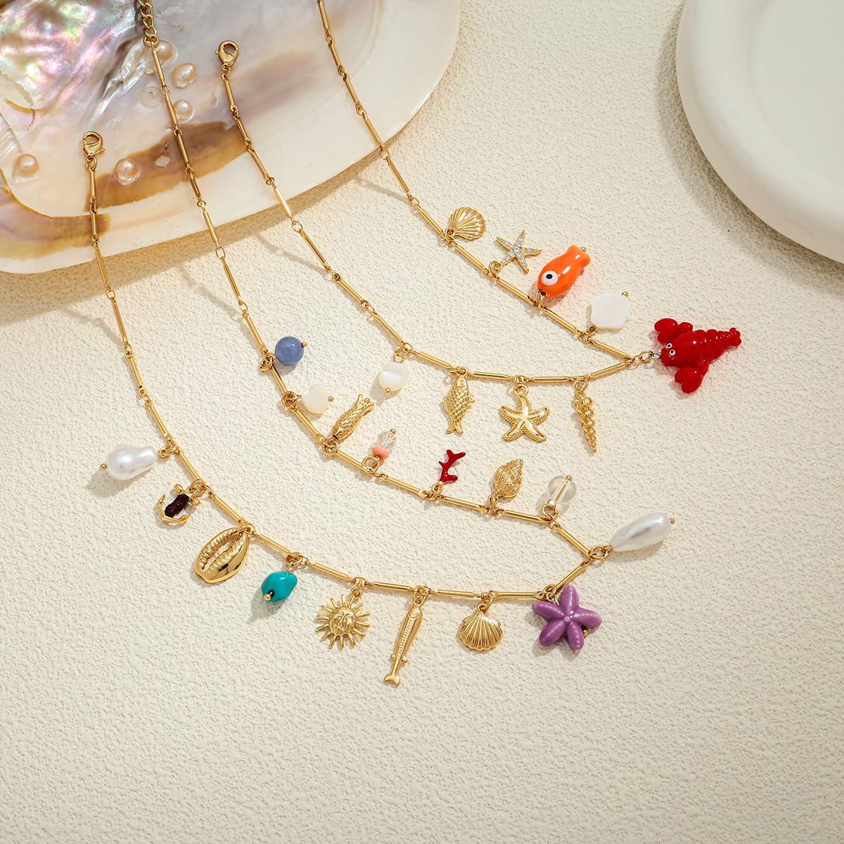 CLASSYZINT Layer Charm Necklace for Women Sea Shell Necklace Boho Shell Necklace Summer Starfish Shell Necklaces