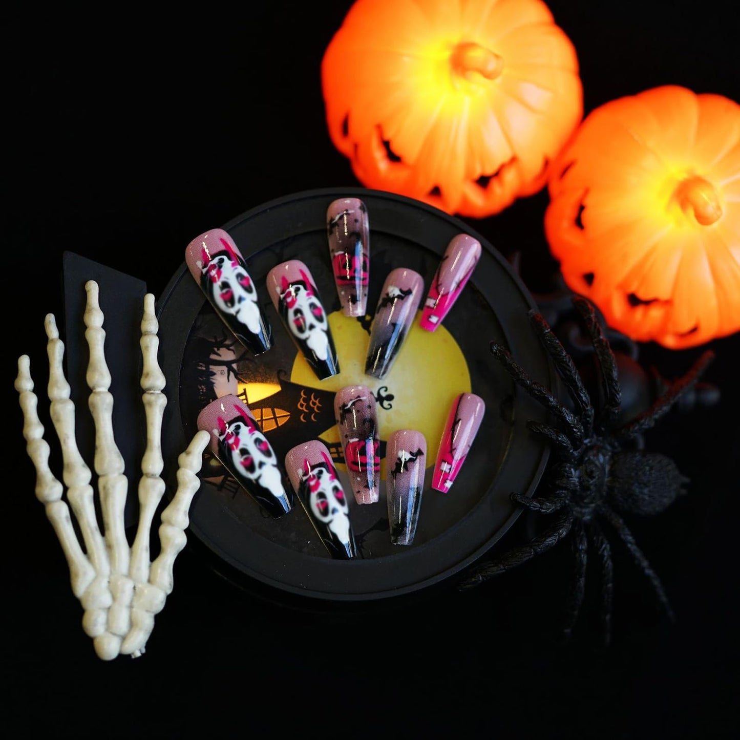 MISUD Press on Nails - Long Coffin Fake Nails with Halloween Goth, Acrylic Scary Ghost Design 24 pcs