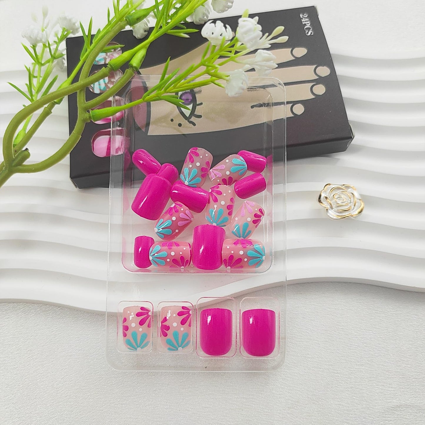 Press on Nails Short Square Fake Nails with Flower Designs Acrylic Nails Press ons Glossy Glue on Nails Spring Summer False Nails Pink Full Cover Artificial Stick on Nails for Women 24Pcs