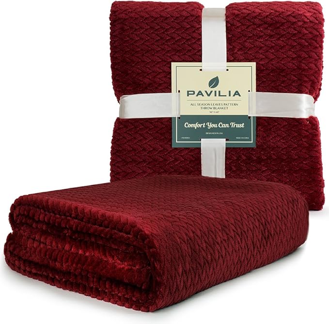 PAVILIA Soft Fleece Burgundy Dark Red Throw Blanket for Couch, Lightweight Plush Warm Blankets for Bed, Fuzzy Cozy Flannel Blanket Throw for Sofa, Travel, Jacquard Pattern, Wine Red, 50x60 inch