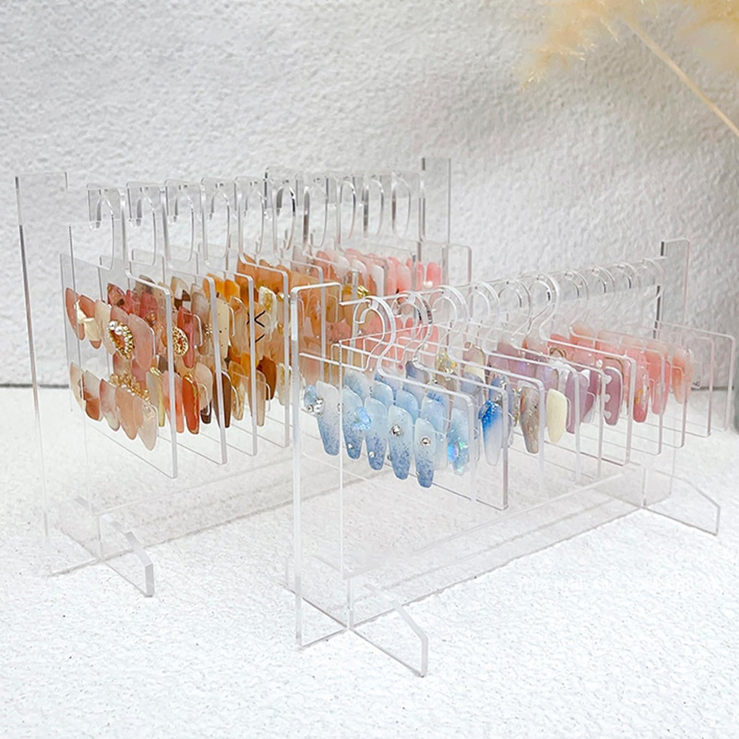 Hapivida Transparent Nail Art Display Board, 2Pcs Acrylic Hanging Nail Display Polish Board Nail Tips Sample Display Stand with 10pcs Hanger