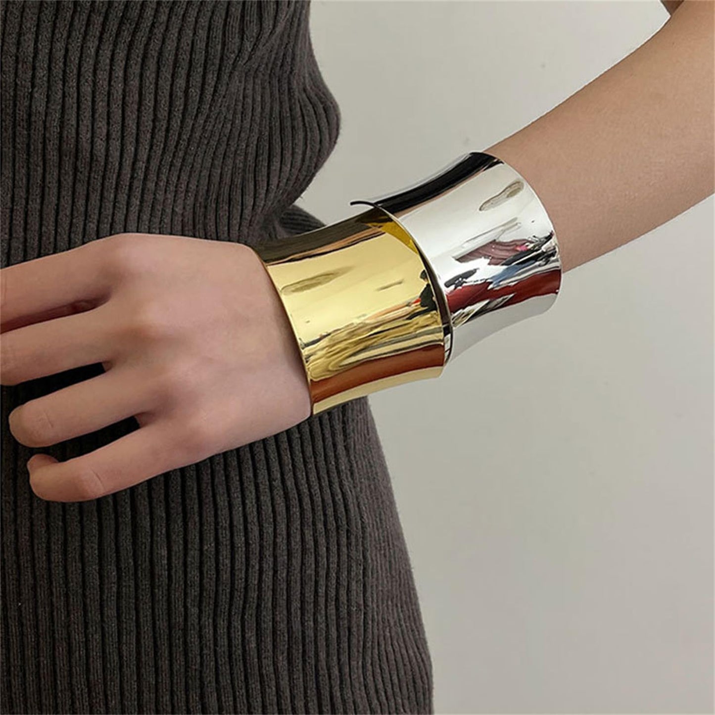 RINTOLER 2Pcs Gold Cuff Bangle Bracelets Set for Women - Multi Layer Stackable Textured Bangles Boho Bracelets Jewelrys for Women. (Gold Cuff Bangle 2pc)