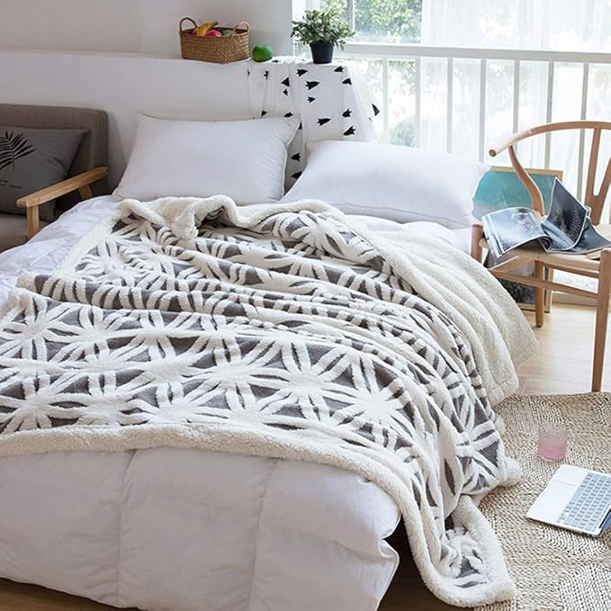 LOMAO Sherpa Fleece Blanket 71x80 Fuzzy Soft Throw Blanket Dual Sided Blanket for Couch Sofa Bed (Grey, 71''x 80'')