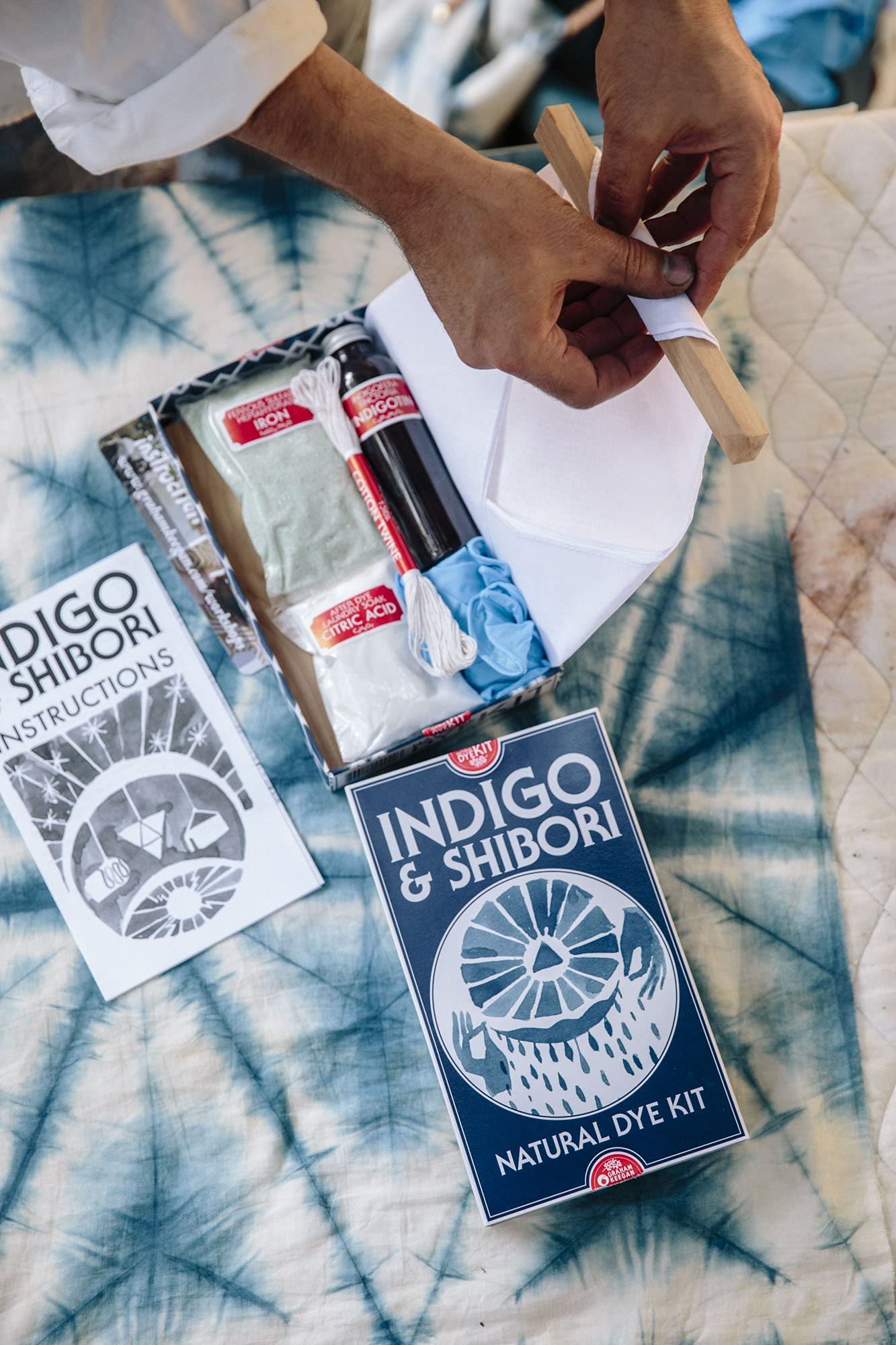 Indigo & Shibori Natural Dye Kit