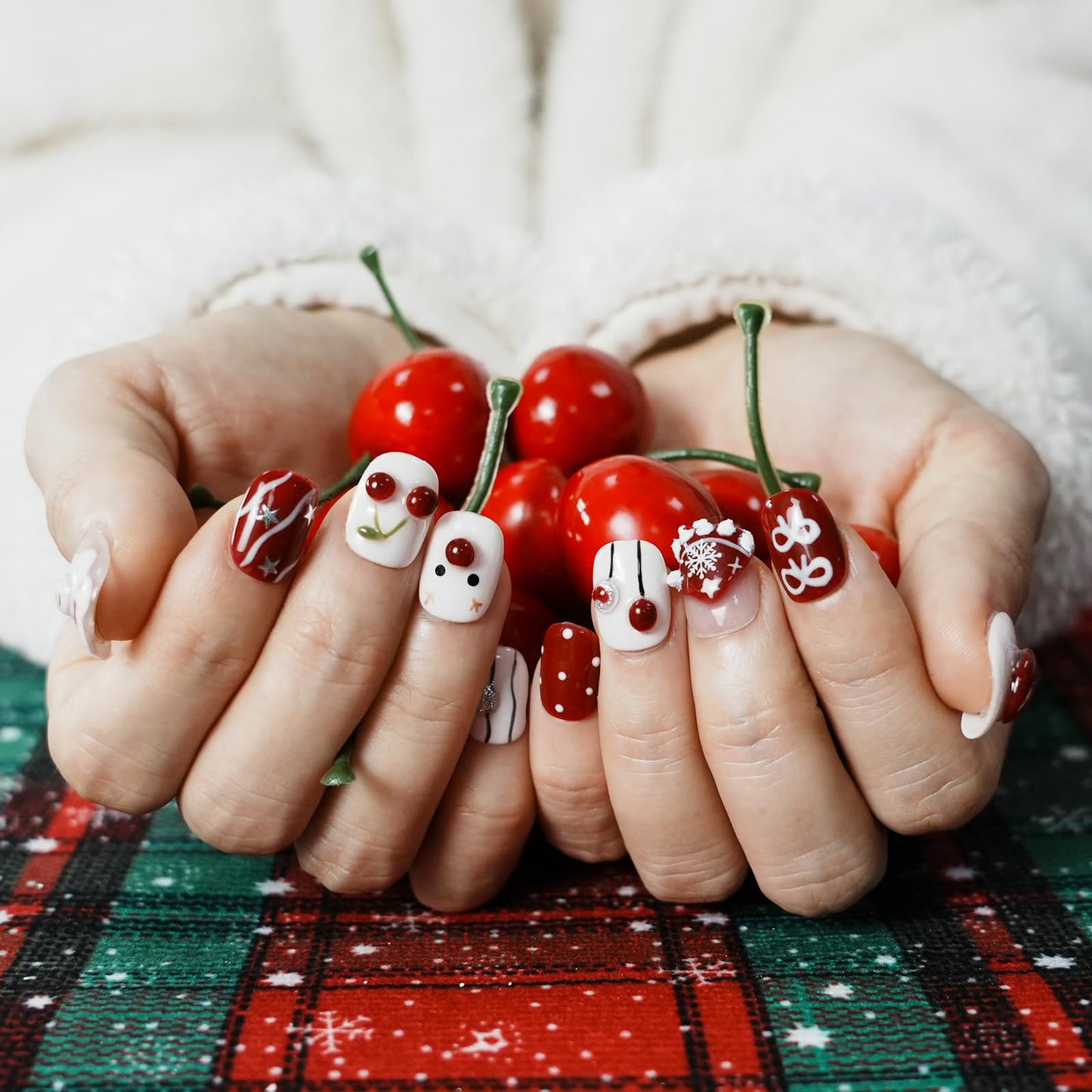Tesytto Cherry Press on Nails Short Oval - Handmade 3D Cute Art, Red and White Kawaii False Nails, Cute Cartoon Reusable Gel Nails (Cute Snowman,M)