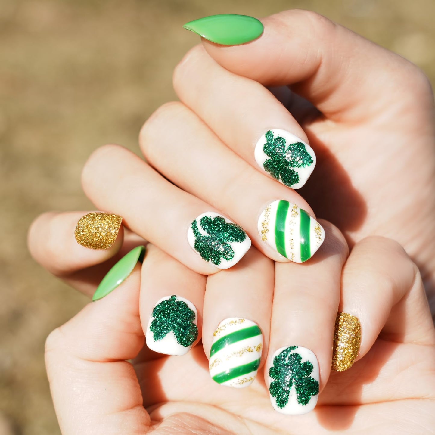 Tesytto Green & Gold Glitter Extra Short Squoval Press On Nails, Handmade Clover and Stripe Design, Reusable Full Cover Acrylic Nails (Size M)
