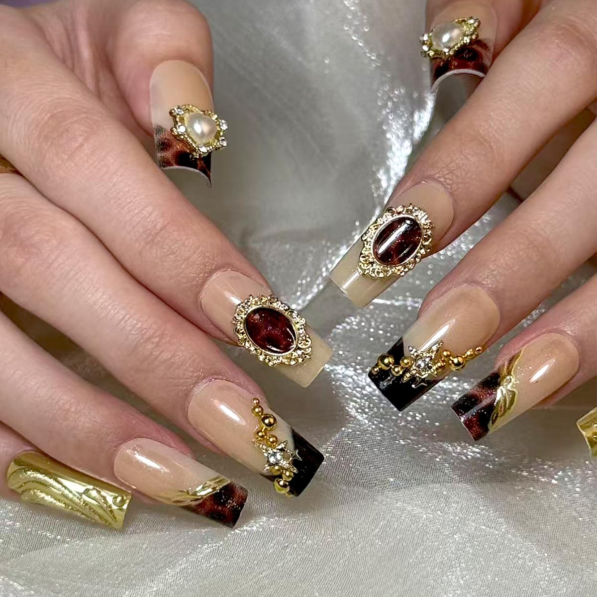 plalely Press on Nails French Tip, Handmade Acrylic Press on French Tip Nails with Flower Designs，Long Square Nail Press Ons for Women 24pcs