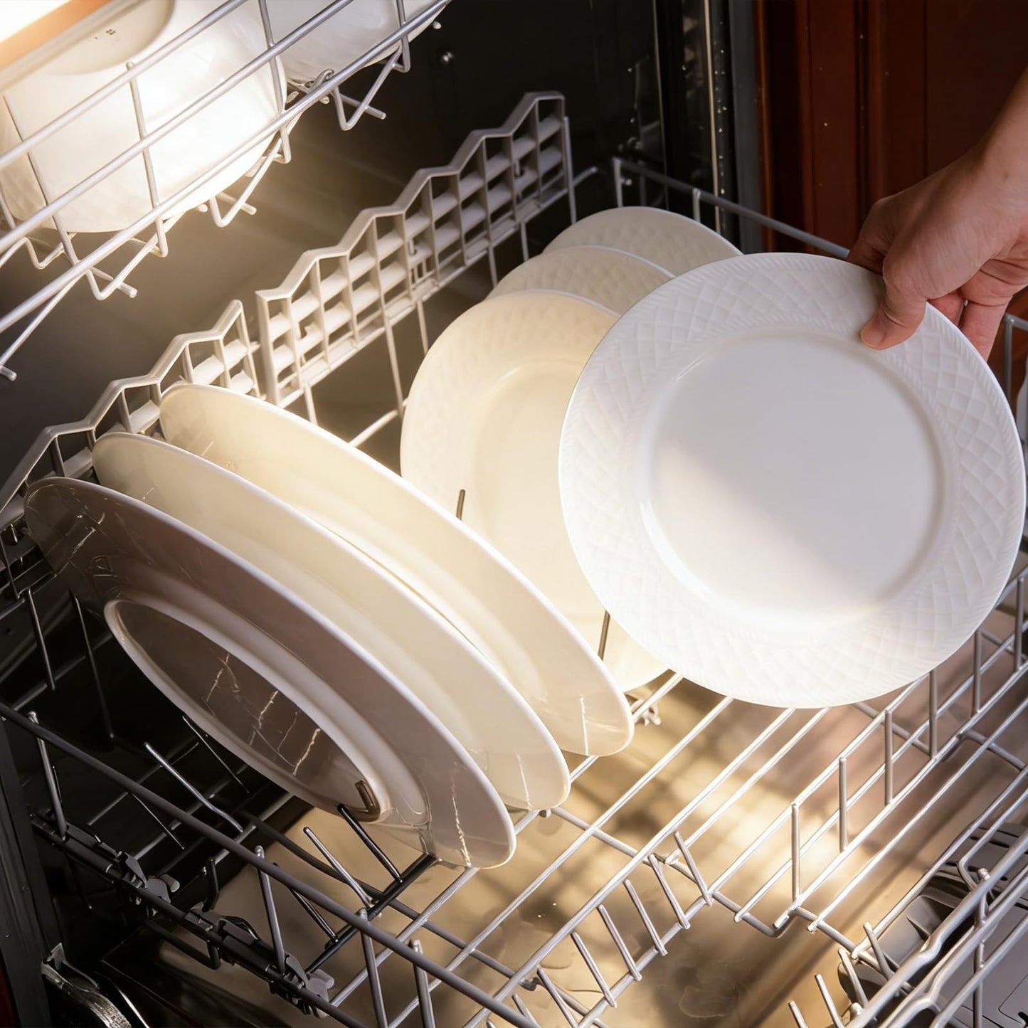 QUANSHANGJU 18-Piece Bone China Dinnerware Set for 6, White Porcelain Plates and Bowls with Textured Design, Lightweight Microwave Dishwasher Safe for Family Dining