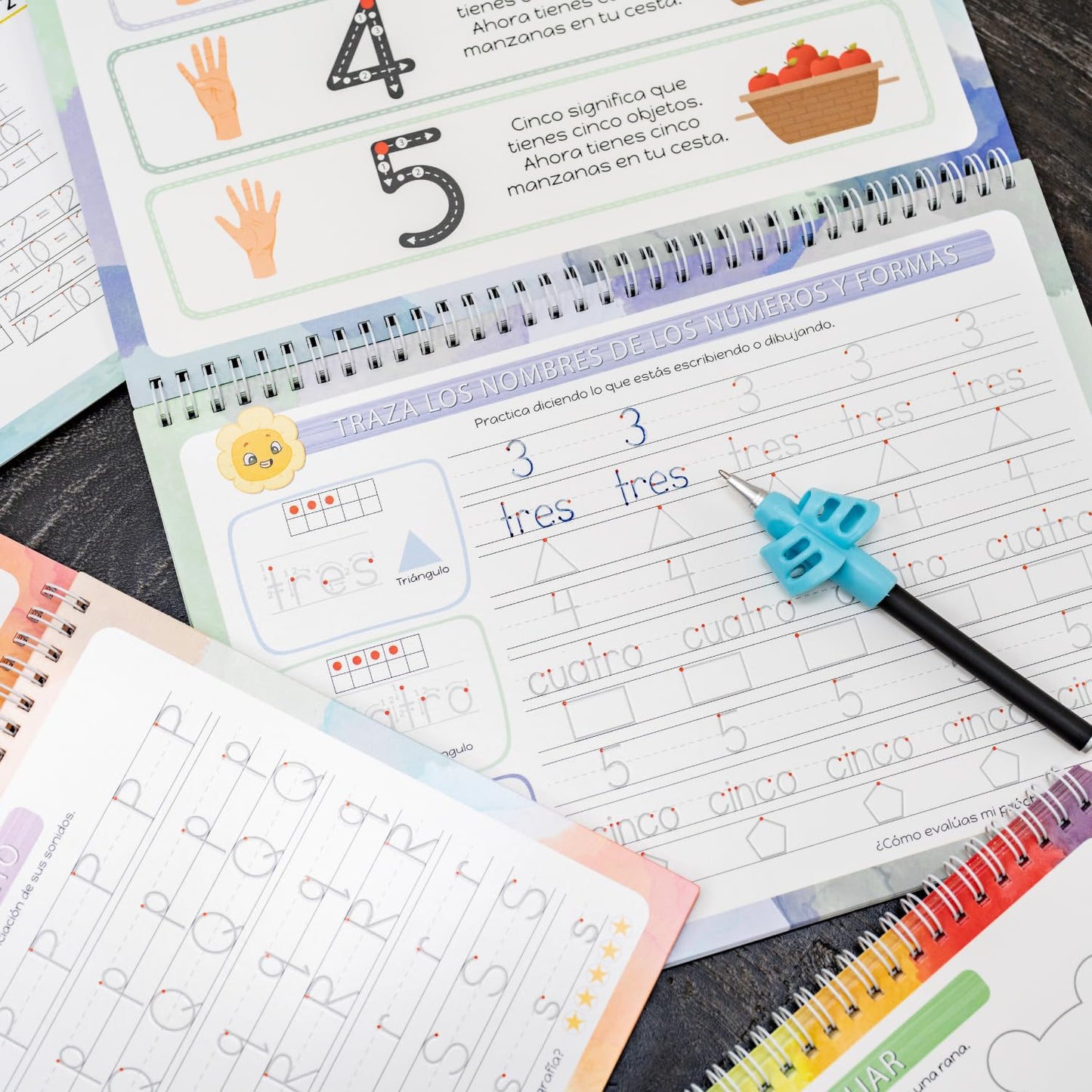 Grooved Handwriting Practice Books for Kids 3-7 in Spanish | Reusable Letter Tracing with Mess-Free Disappearing Ink | Teacher-Designed | Magic Grooved Writing Practice Books | Full Set