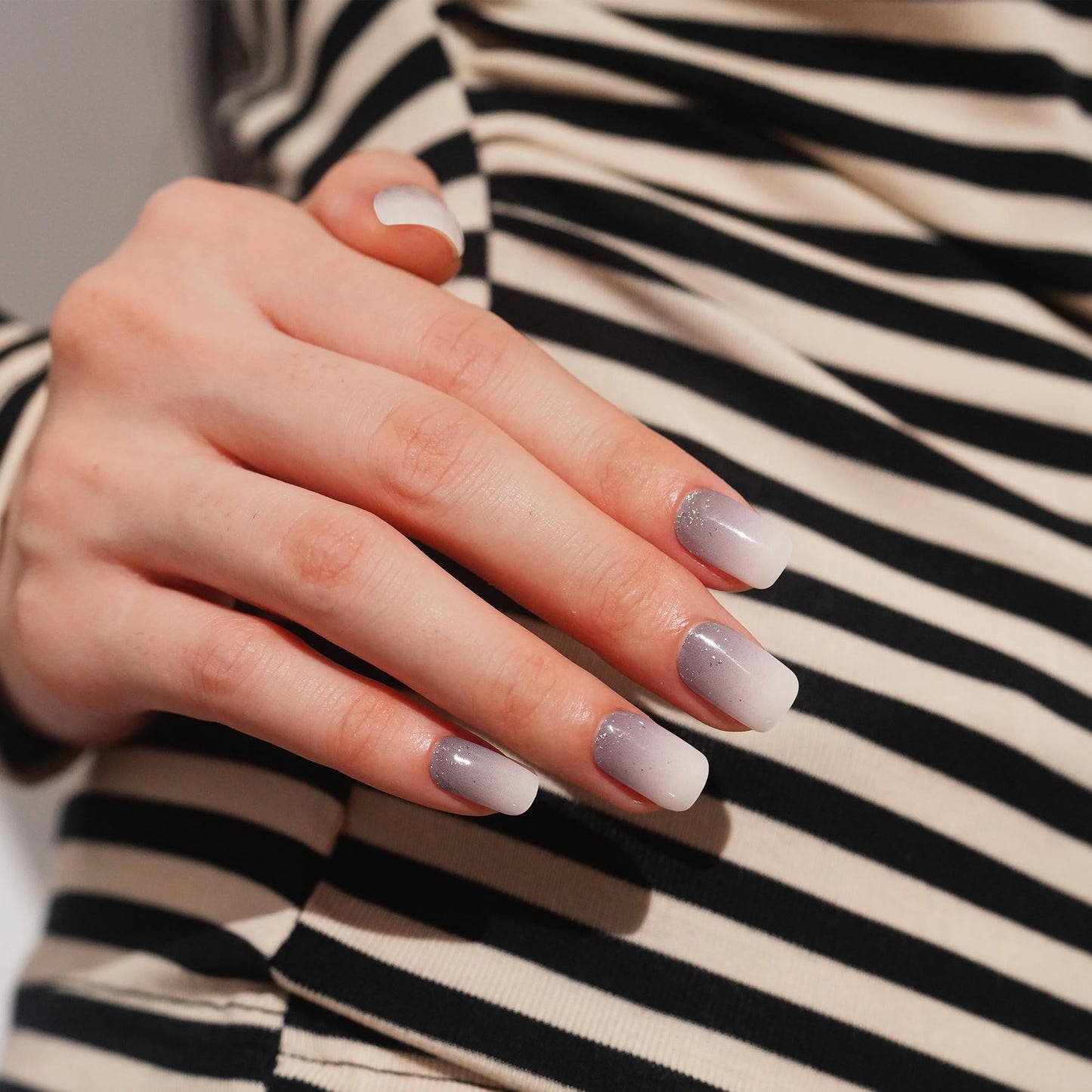 DANNI & TONI Semi Cured Gel Nail Strips Grey-to-White Ombre Glitter Gel Nail Wraps 28 Stickers | Ash Dream