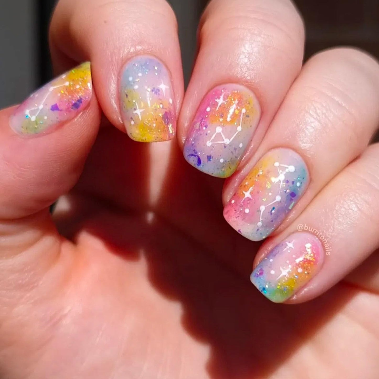 Square Press on Nails Short Fake Nails with Stars Glitter Gradient Designs Nails Press ons Colorful Glue on Nails Glossy Acrylic Nails Artificial False Nails Cute Stick on Nails for Women 24Pcs