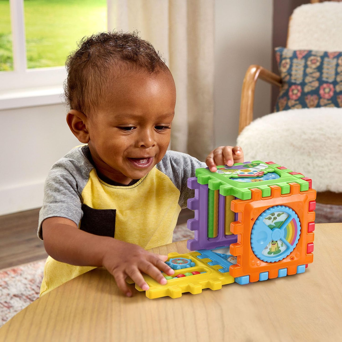 LeapFrog 6-in1 Snap and Learn Busy Cube Motor Skills Baby Toy