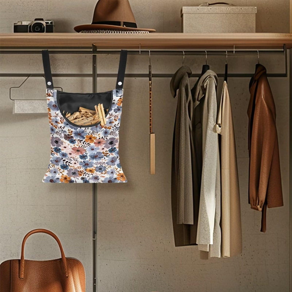 Blue Flowers Clothespin Organizer Bag Hanging Laundry Bag Portable Clothespin Storage with Hanger Hook 2 Ropes for Hanging and Effortlessly Sliding on Clothesline