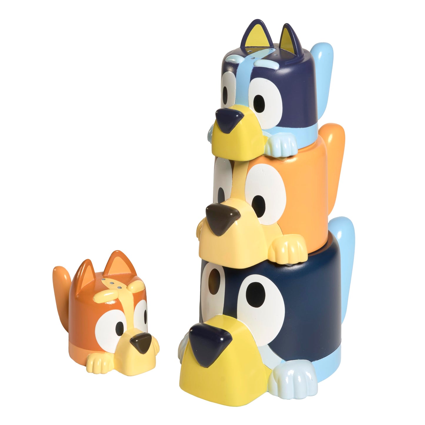 TOMY Toomies Bluey Bath Toys - Bluey's Family Pourers - Includes Chilli, Bandit, Bingo and Bluey Figures - Nesting and Stacking Cups for Bath, Beach or Pool - 4 Count - Ages 18 Months and Up