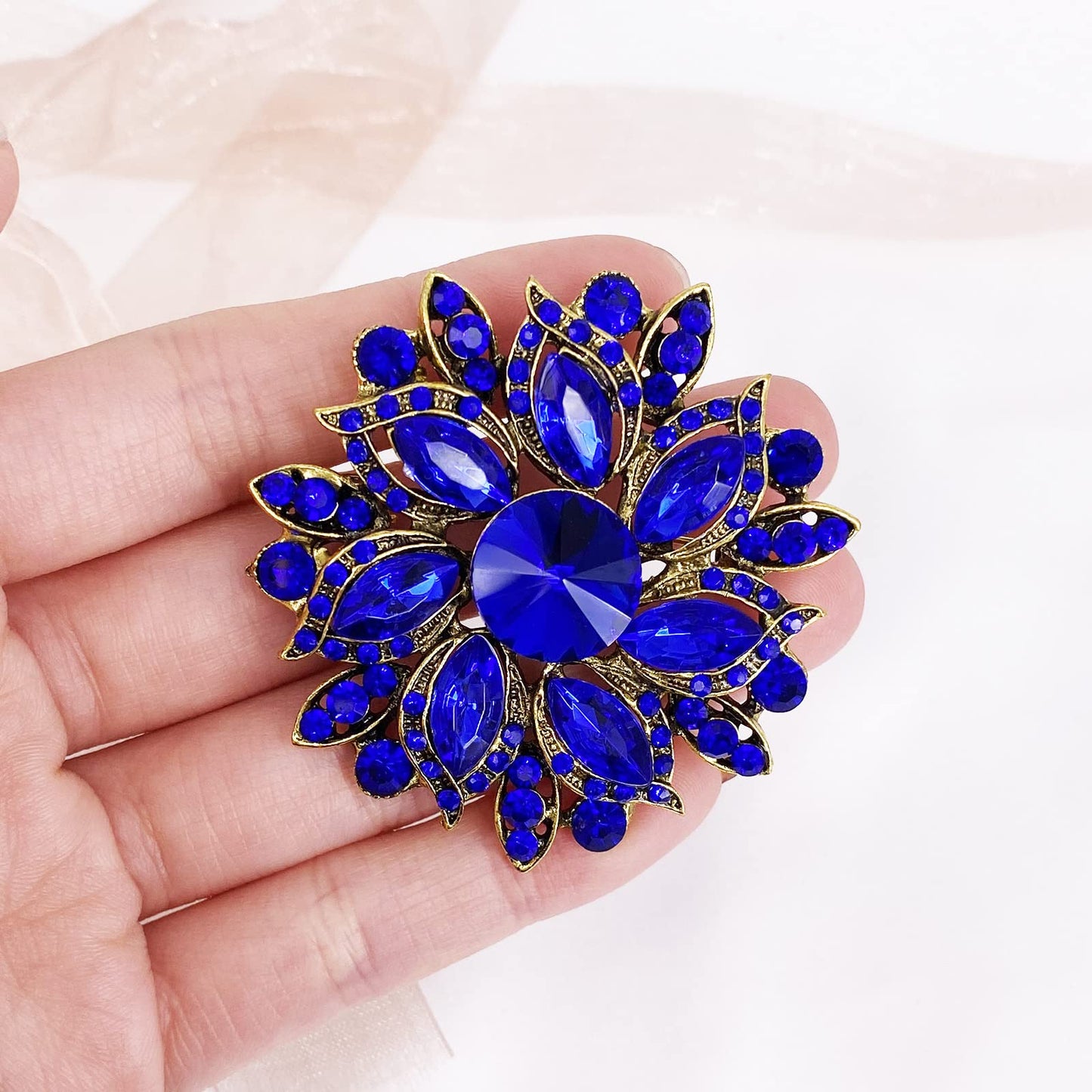 LAXPICOL Vintage Women's Blue Austrian Crystal Elegant Flower Brooch Wedding Broach Pin