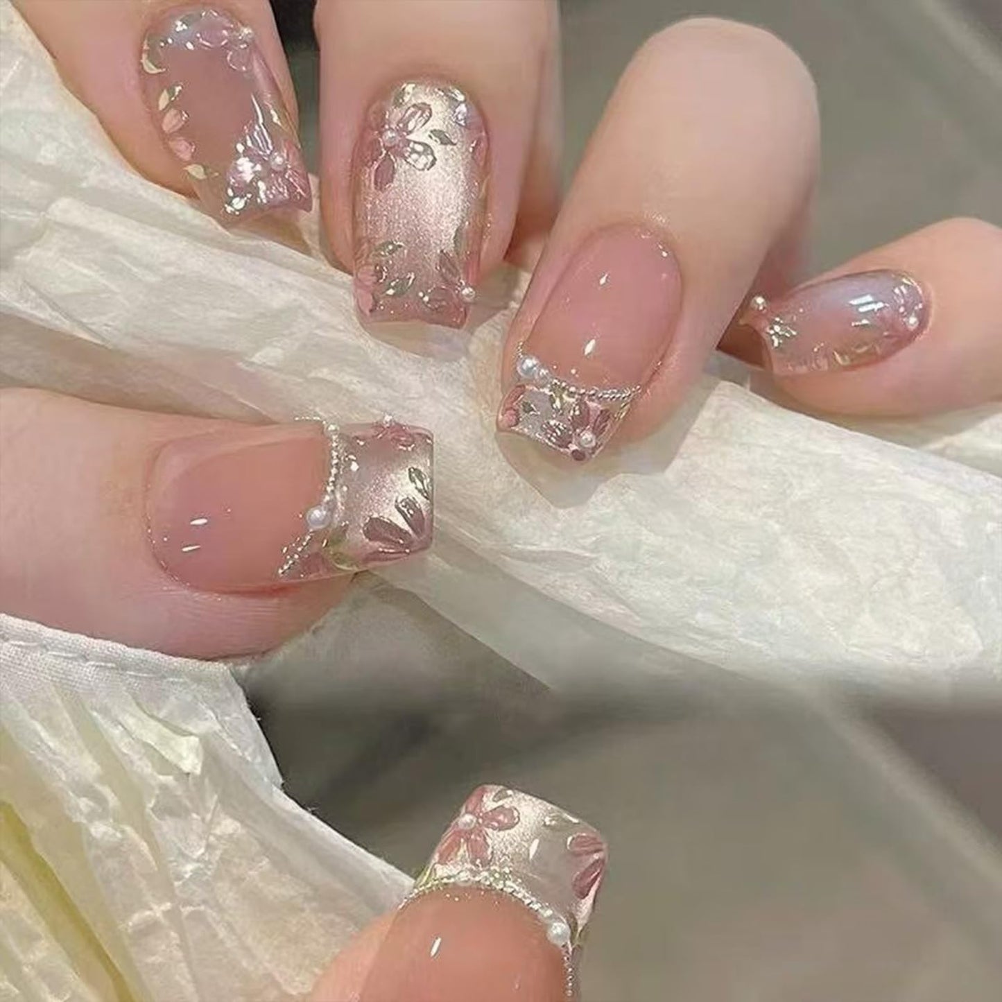 Medium Square Press On Nails - Nude Pearl Flower Design Fake Nails Glossy Finished Reusable False Nails with Glue Tabs - 24Pcs Nail Kit for Women Manicure