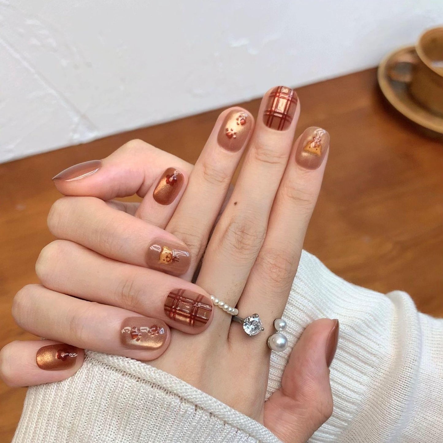 plalely Square Press on Nails Short Brown Stick on Nail Tips Cute Bear and Flower Nails Press ons Press on False Nails for Women 24pcs